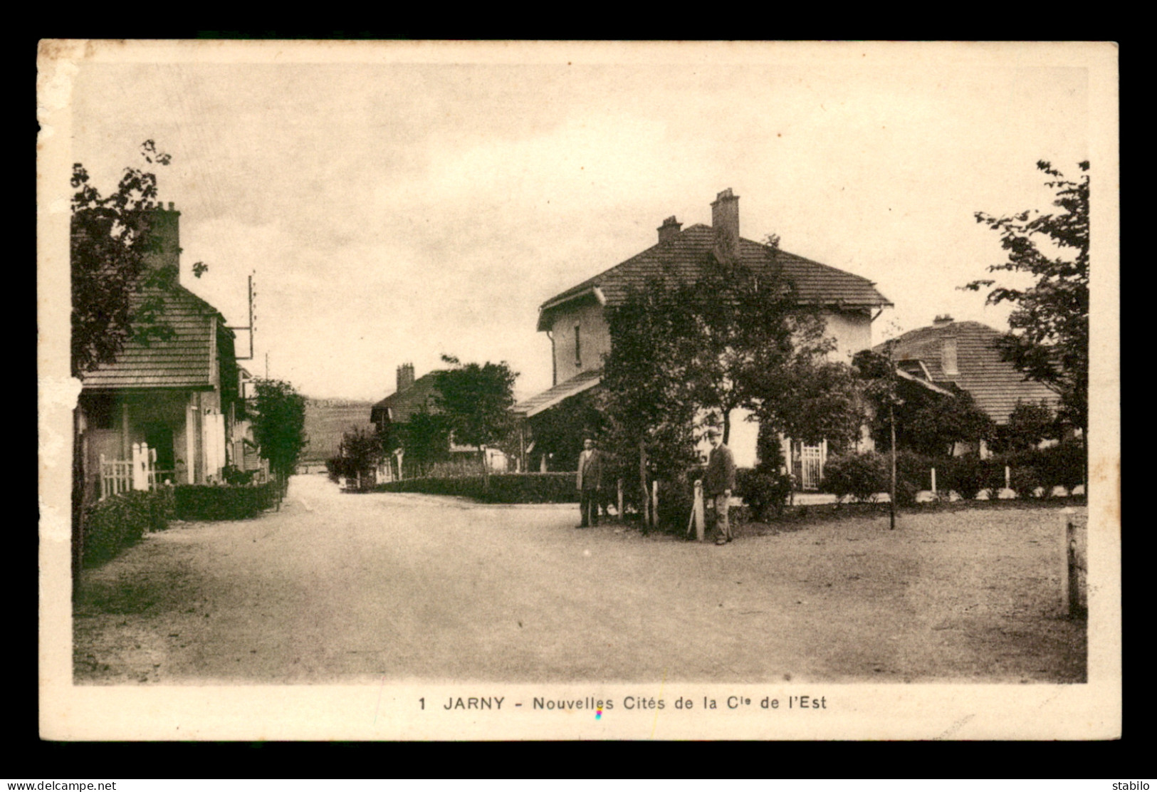 54 - JARNY - NOUVELLES CITES DE LA CIE DE L'EST - LOGEMENT SOCIAL - VOIR L'ETAT - Jarny