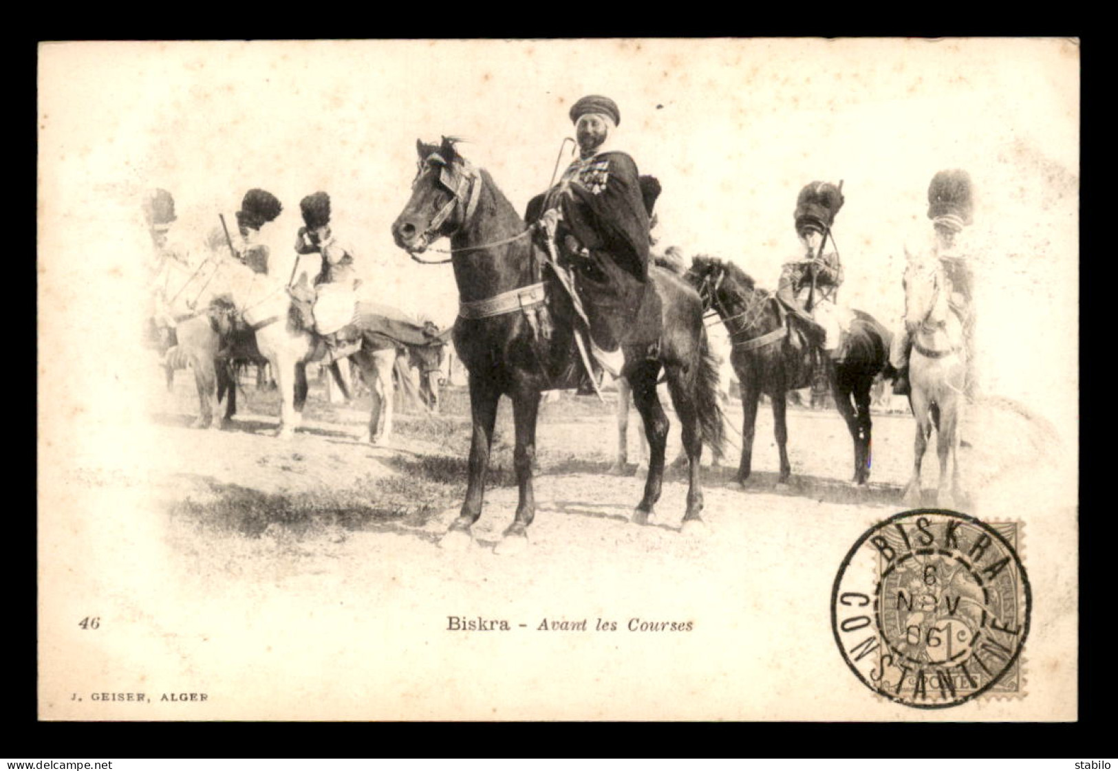 ALGERIE - SAHARA - BISKRA - AVANT LES COURSES - CAVALIERS - EDITEUR GEISER - Biskra