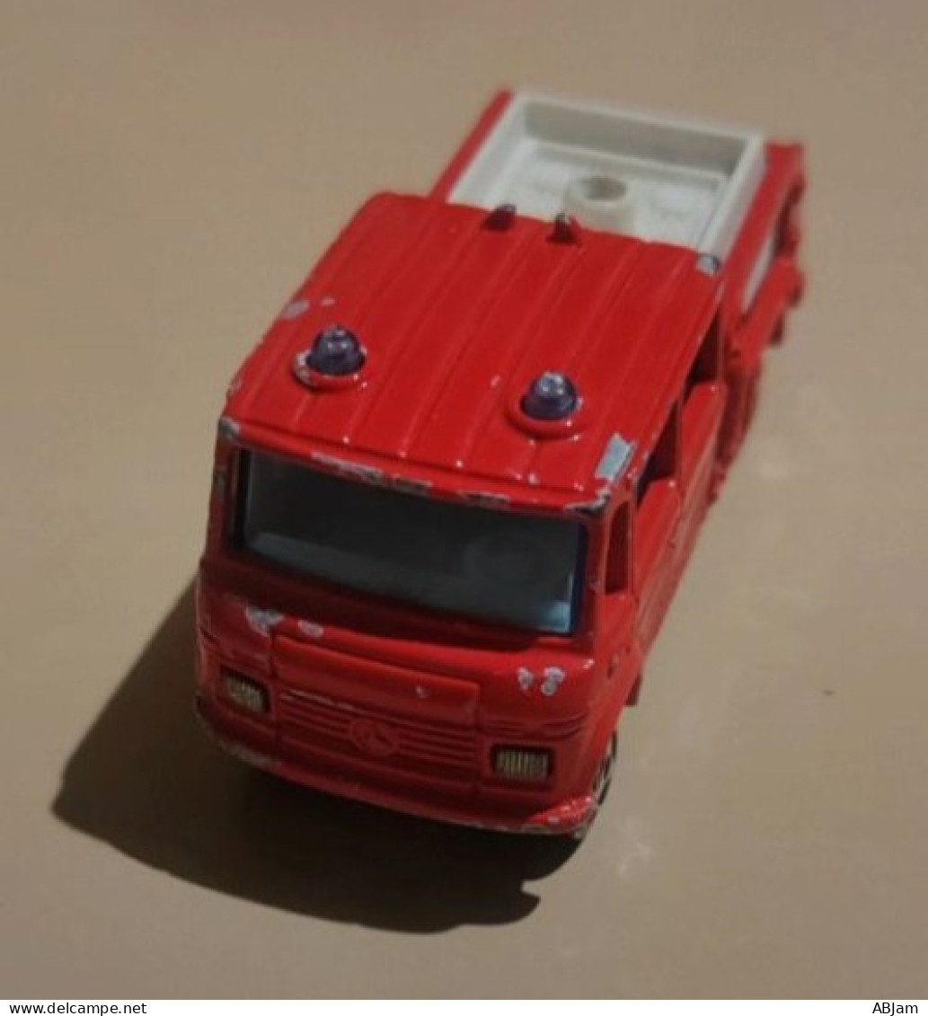 Camion De Pompier Taille 1:43 - Autres & Non Classés