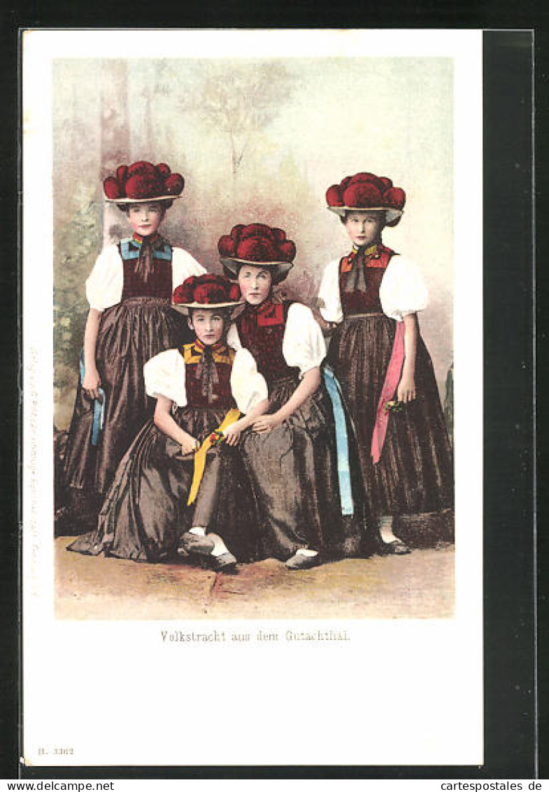 AK Gutachtal, Mädchen In Schwarzwälder Trachten  - Costumi