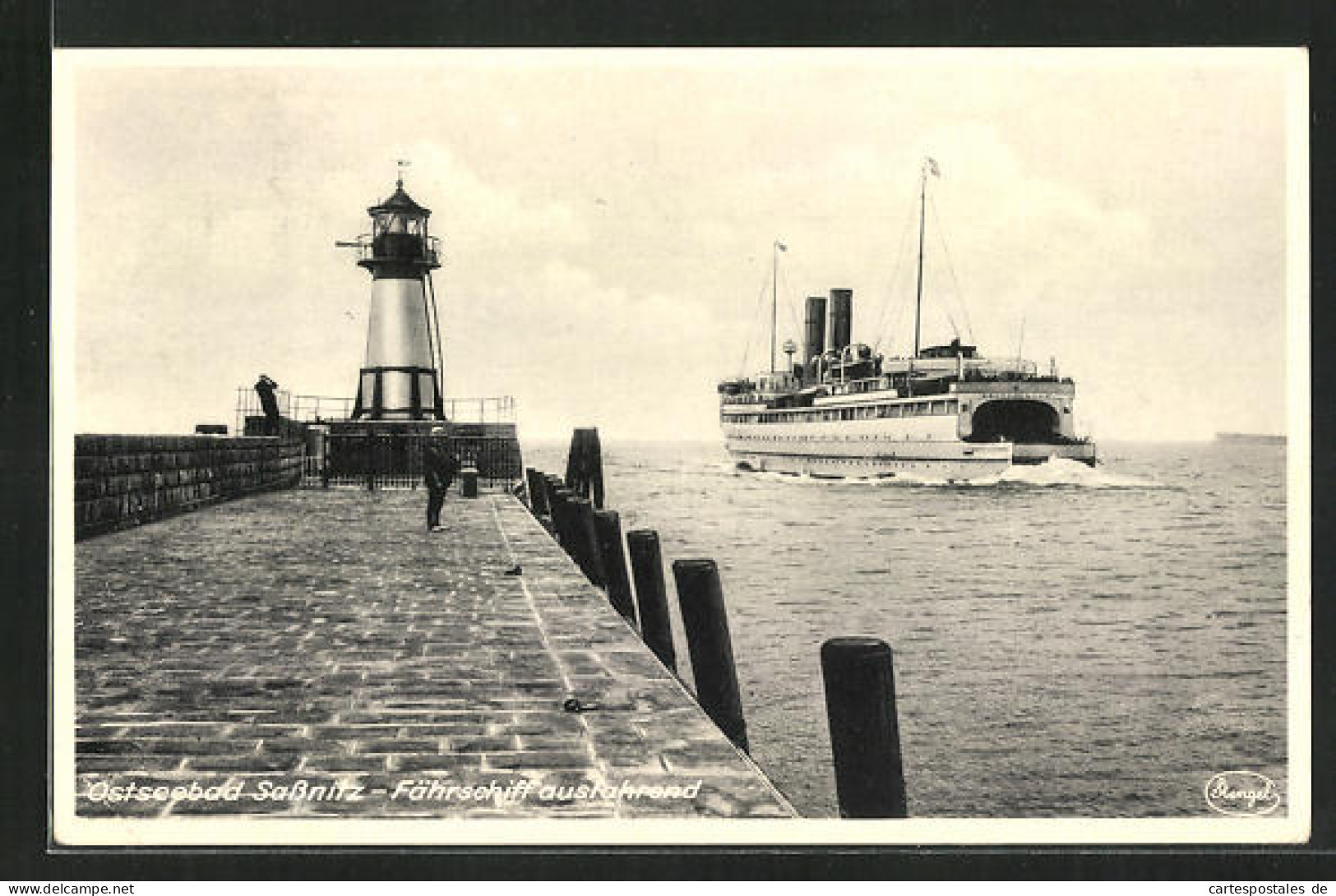 AK Sassnitz, Hafenmole Mit Fährschiff & Leuchtturm  - Sassnitz