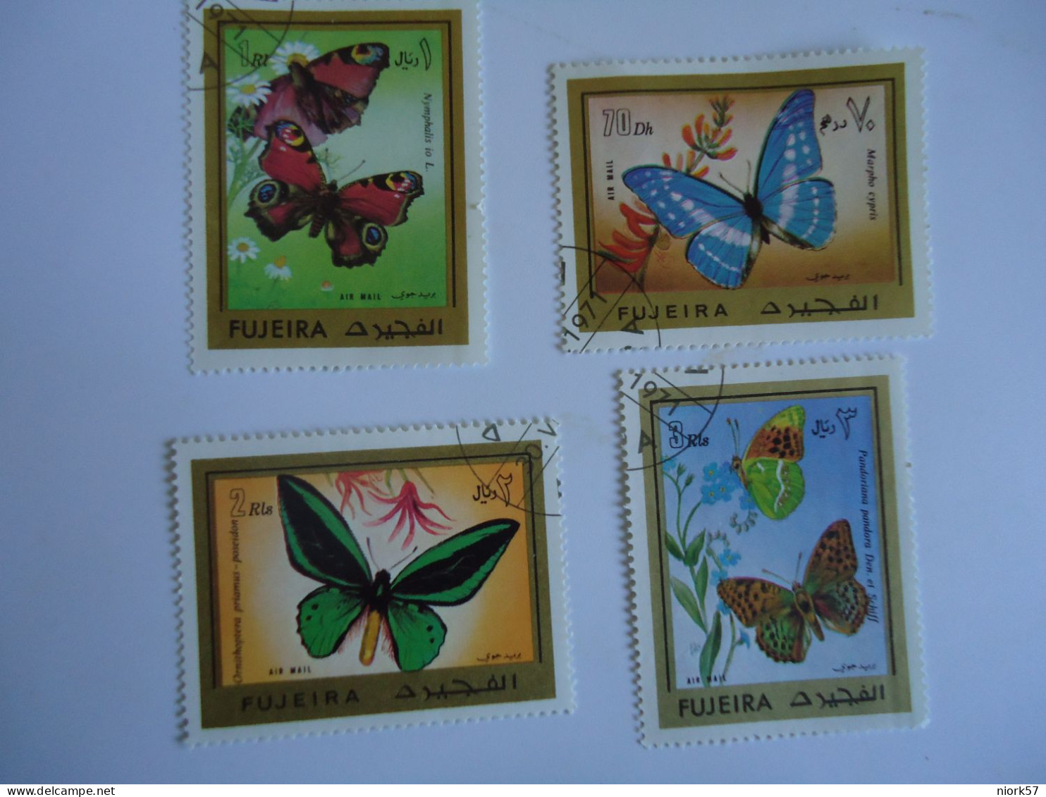 FUJEIRA  USED SET 4 BUTTERFLIES - Vlinders