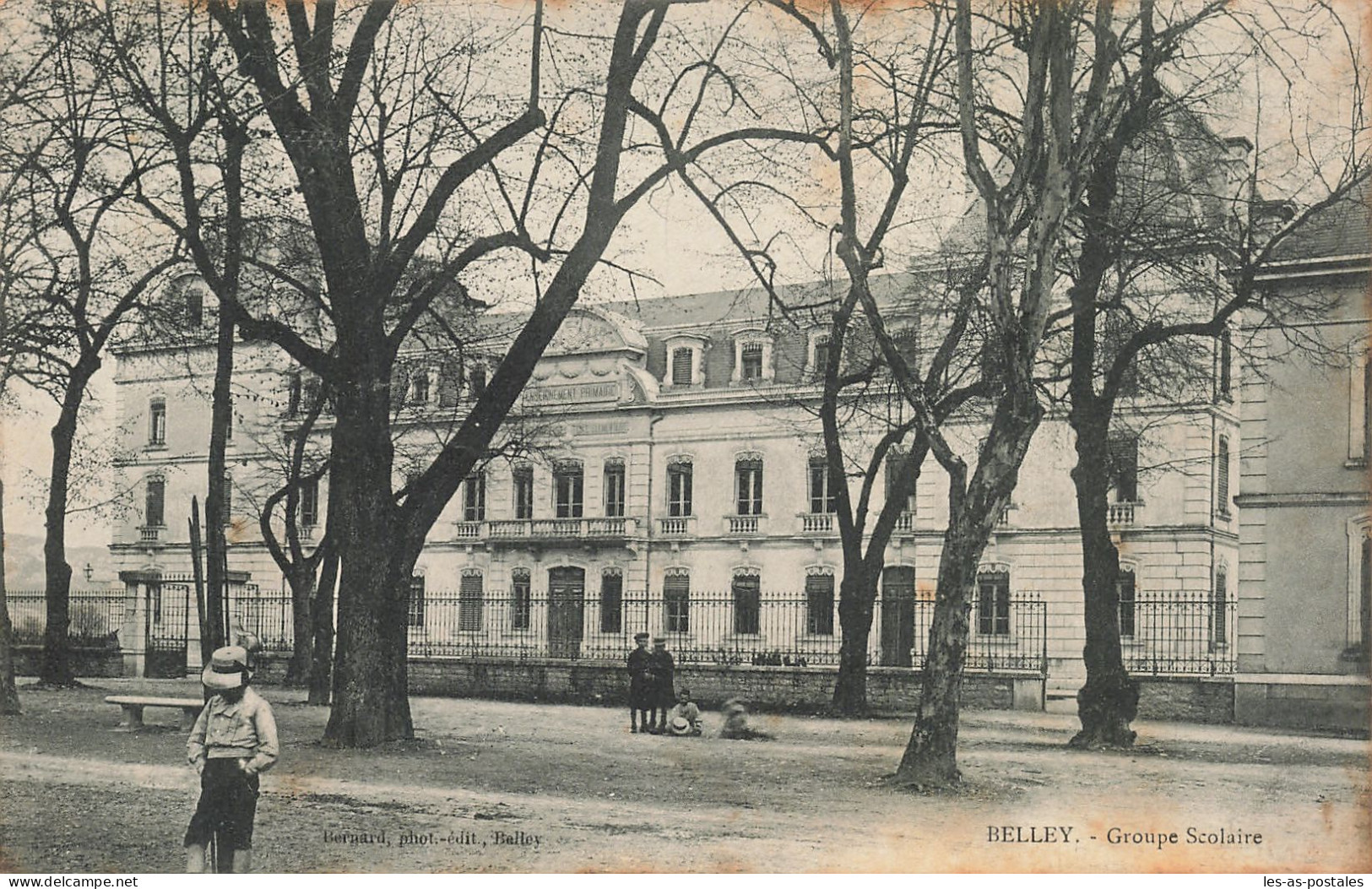 1 BELLEY GROUPE SCOLAIRE - Belley