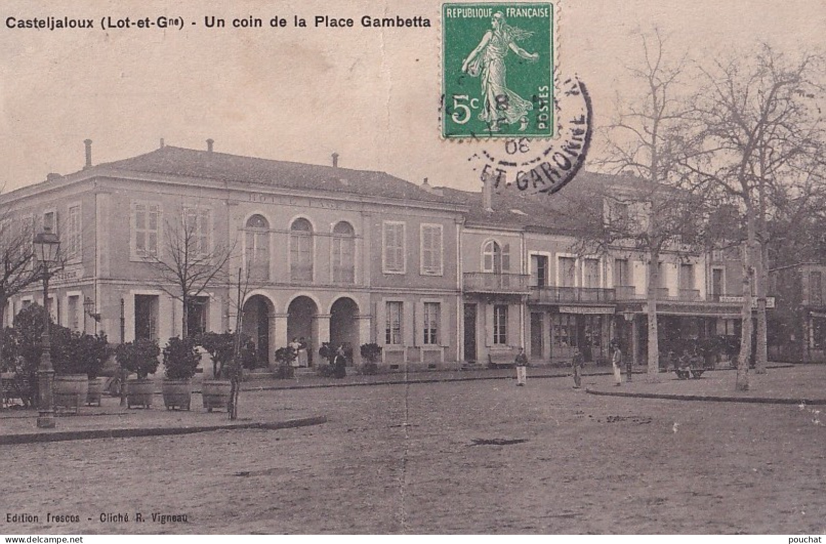 R11-47) CASTELJALOUX - UN COIN DE LA PLACE GAMBETTA - EN  1908 - Casteljaloux