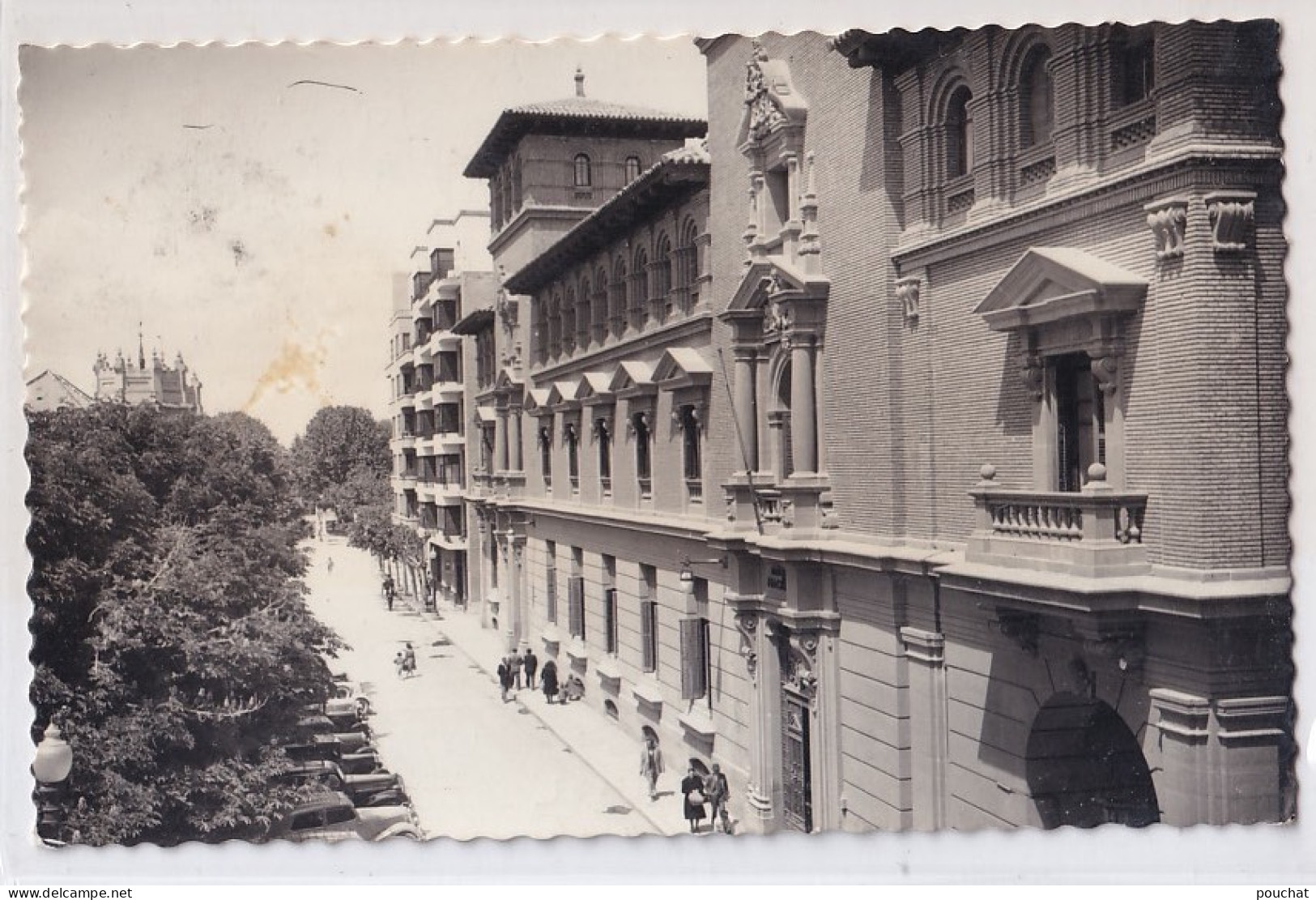  R29- HUESCA - AVENUE DU GENERAL  FRANCO  - EN  1959 -  ( 2 SCANS ) - Huesca