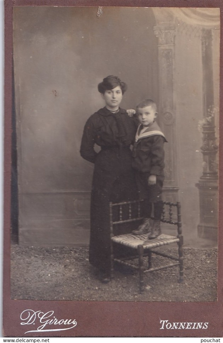 R29-47)TONNEINS CARTE PHOTO D. GIROU VARS 1880 - UNE TONAINQUAISE AVEC ENFANTS -  - ( 3 SCANS ) - Tonneins