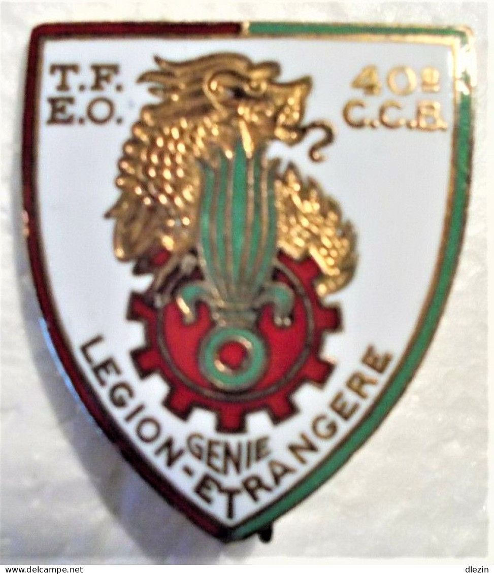 40° CCB. 40° Compagnie De Camions-bennes. émail Grand Feu, écu. Récit Du Combat De Camerone Au Revers. C.409. - Esercito
