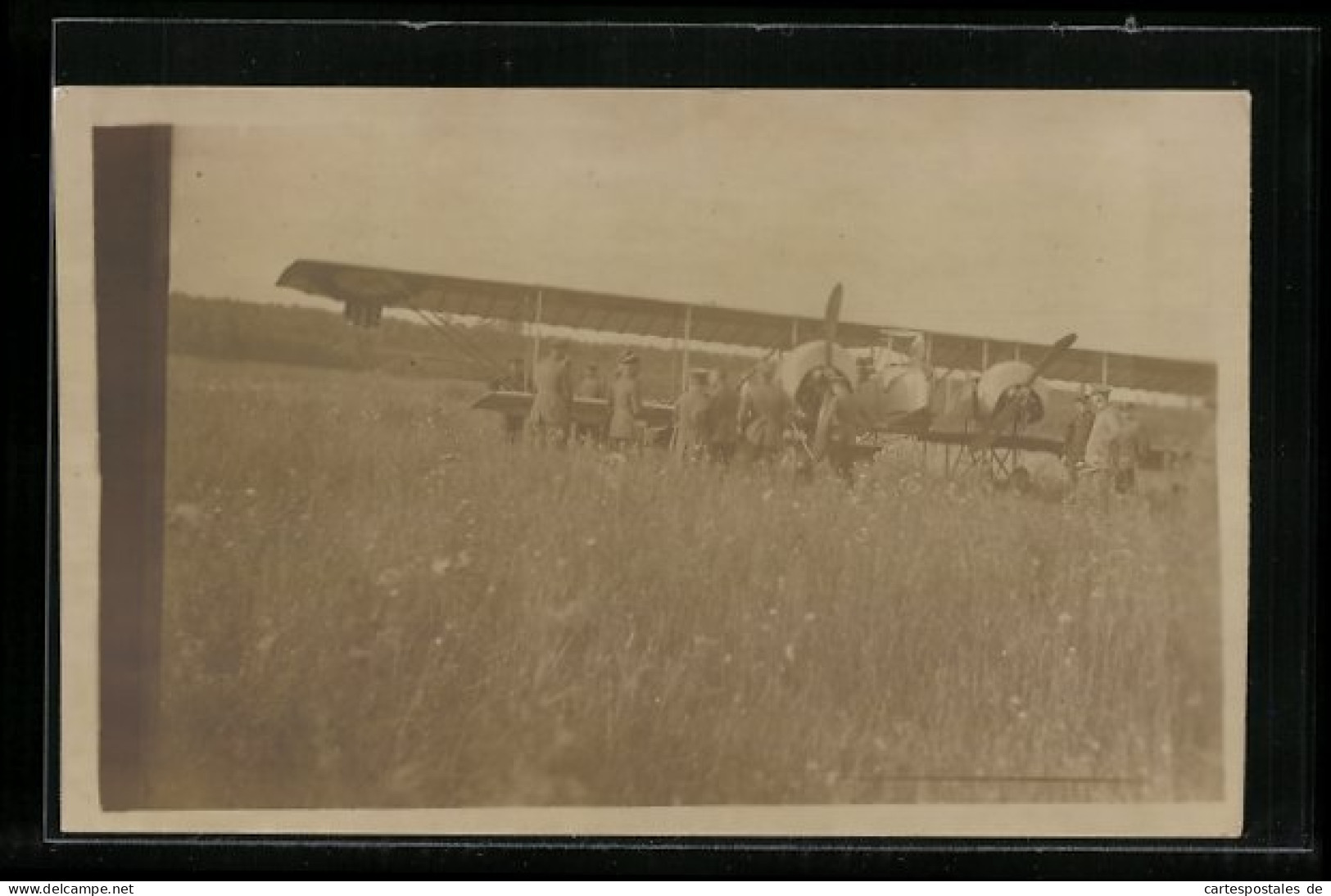 Foto-AK Soldaten An Einem Zweimotorigen Flugzeug  - 1914-1918: 1ère Guerre