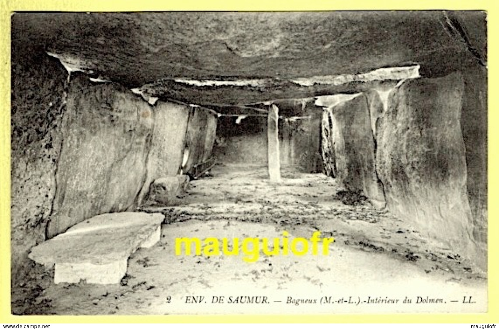 DOLMEN ET MENHIRS / SAUMUR 49 / LE DOLMEN DE BAGNEUX, VUE INTÉRIEURE - Dolmen & Menhire