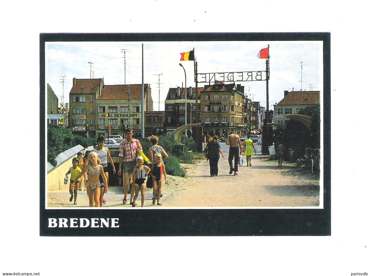 BREDENE - TUNNEL EN INGANG STRAND   (10.108) - Bredene