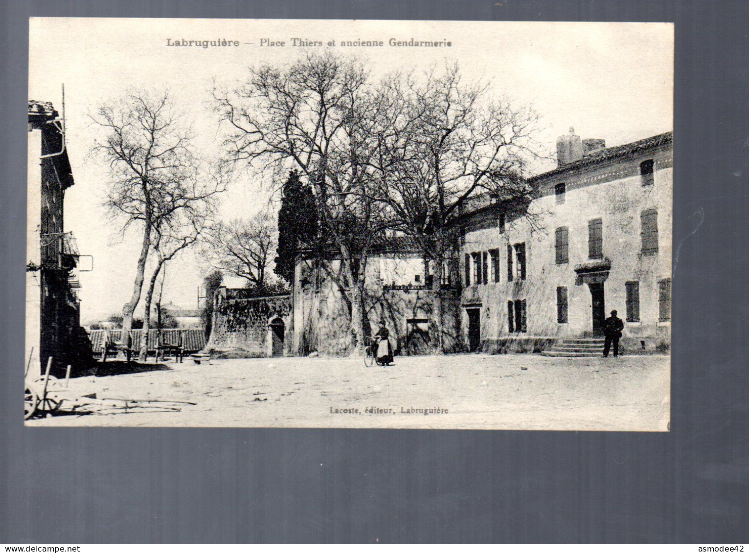 LABRUGUIERE PLACE THIERS ET ANCIENNE GENDARMERIE - Labruguière