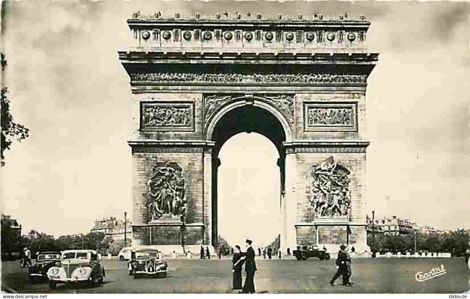 Automobiles - Paris - L'Arc De Triomphe - CPM - Voir Scans Recto-Verso - Voitures De Tourisme