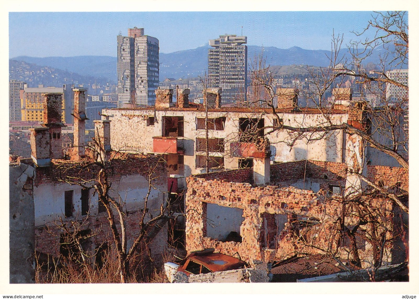 Guerre Bosnie-Herzegovine, SARAJEVO - Vue Du Centre De La Capitale (EST)- Destructions Ph SFOR - Bosnia And Herzegovina