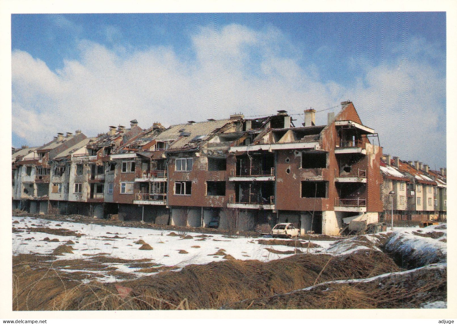 Guerre Bosnie-Herzegovine, SARAJEVO - Quartiers Résidentiels En Ruines Près De L'Aéroport - Destructions - (Photo SFOR) - Bosnie-Herzegovine