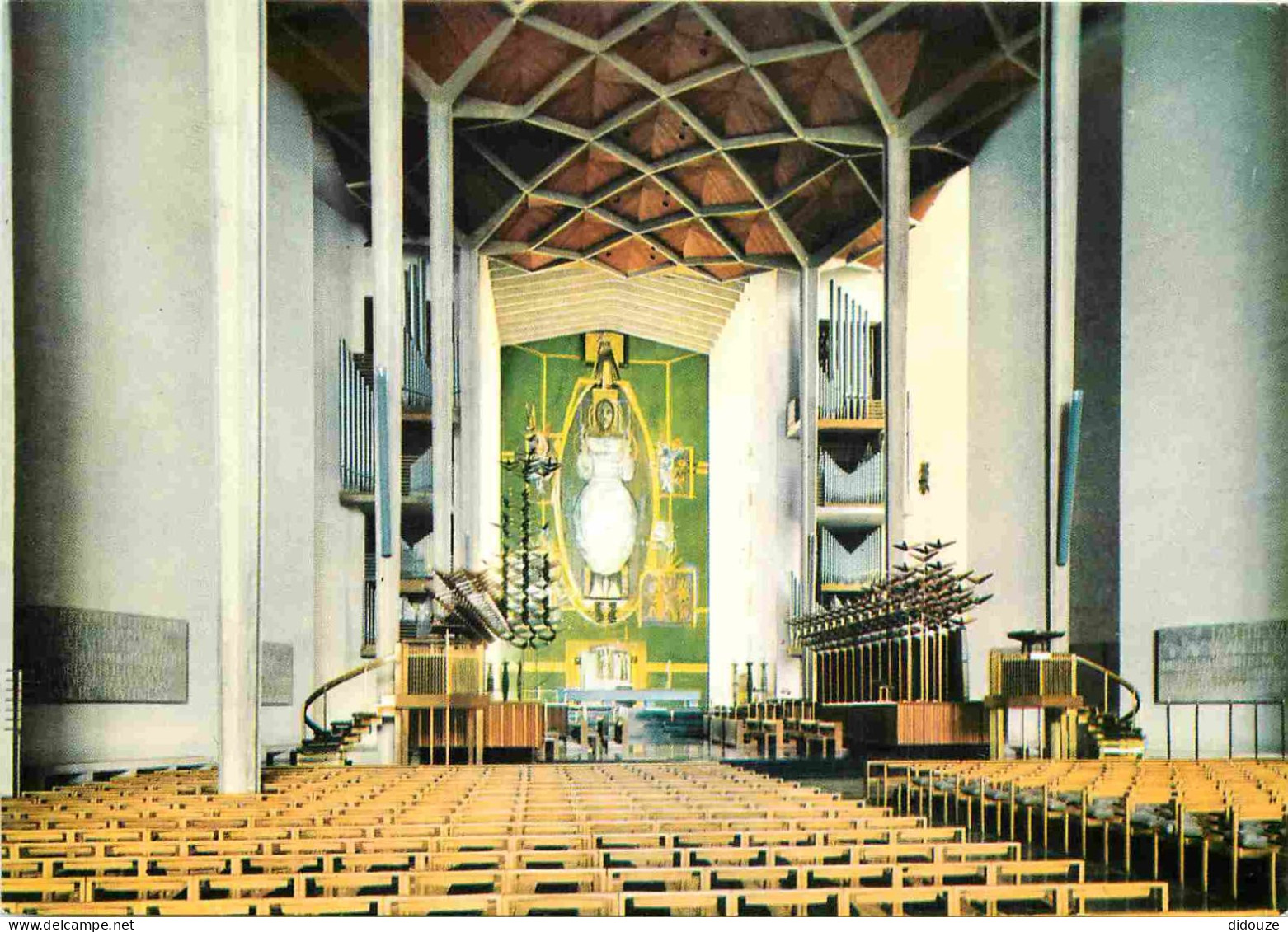 Angleterre - Coventry - Cathedral - Cathédrale - The Nave And Chancel - Warwickshire - England - Royaume Uni - UK - Unit - Coventry