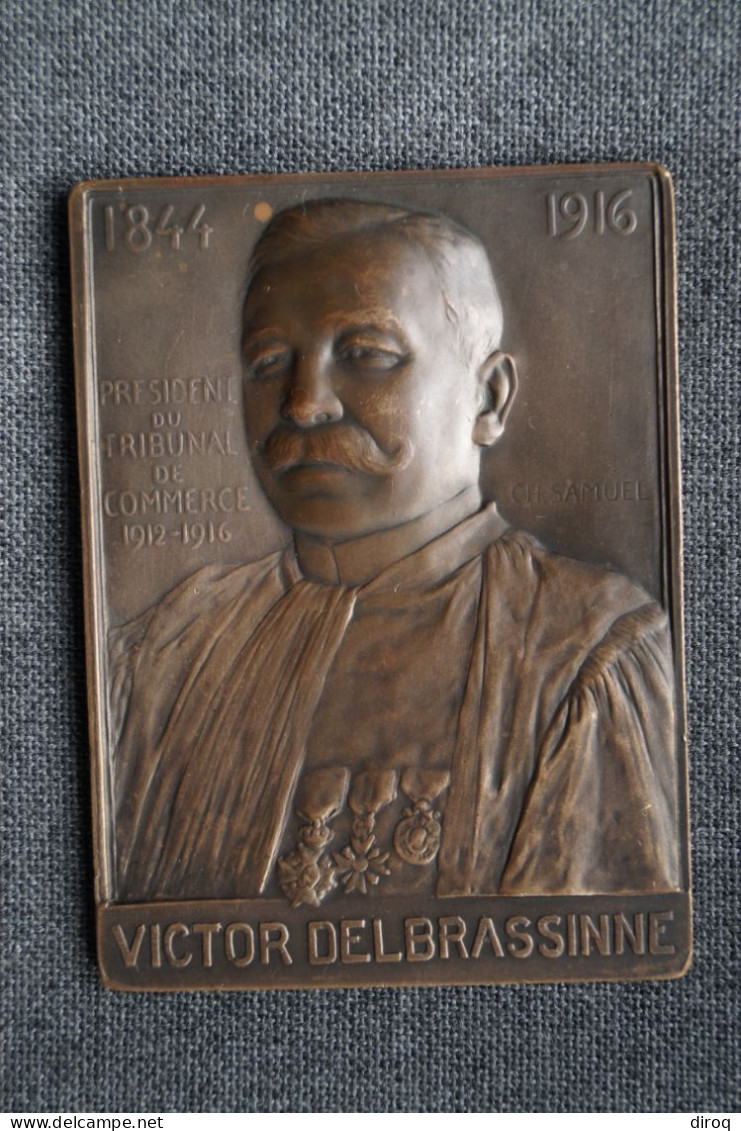 Ancien Bronze Signé Ch. Samuel,président Du Tribunal De Bruxelles,à Victor Delbrassine,70 Mm./50 Mm. - Bronzi