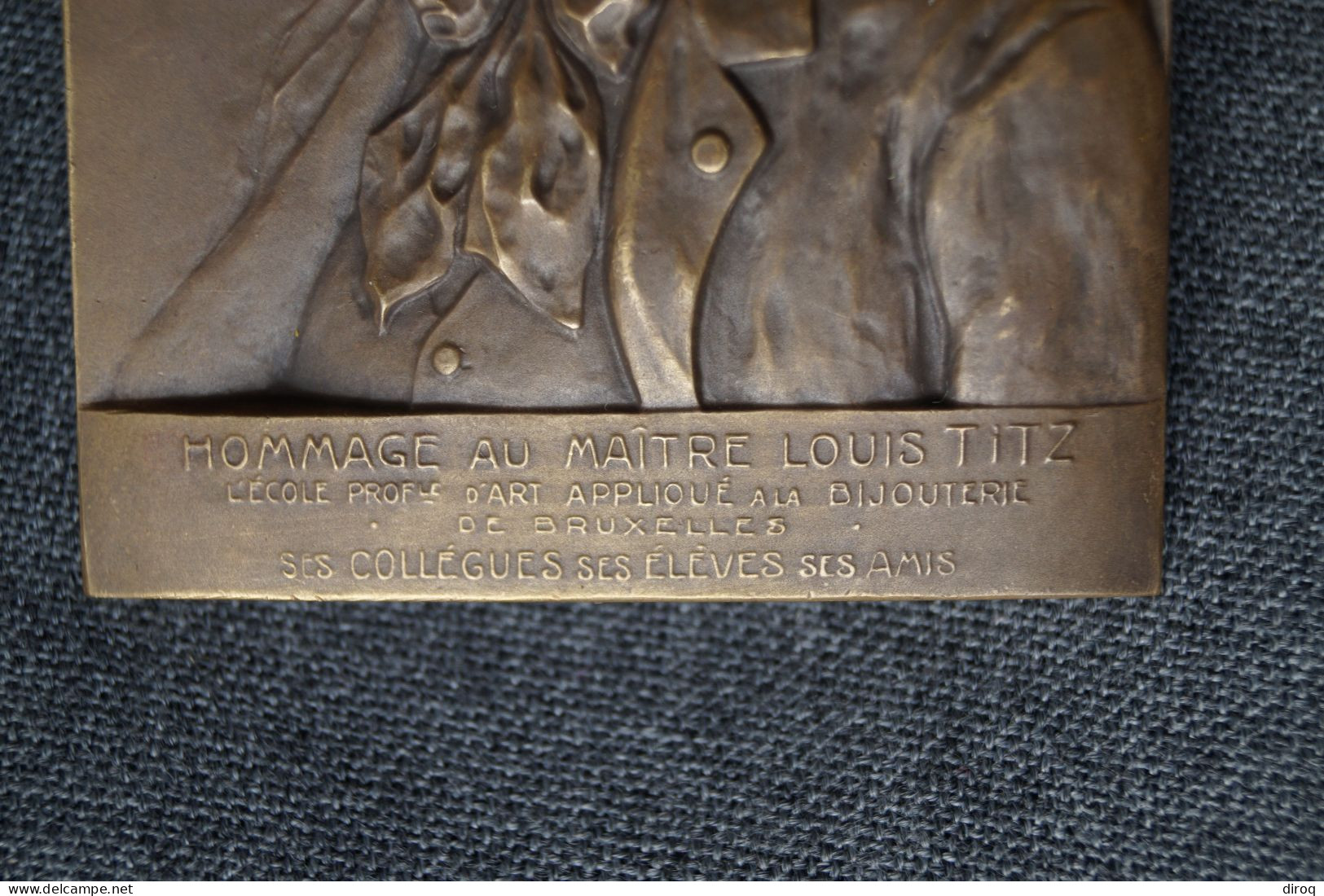 Ancien Bronze Signé René Pirart,école De Bijouterie à Bruxelle,Maître Louis Titz,70 Mm./50 Mm. - Bronces