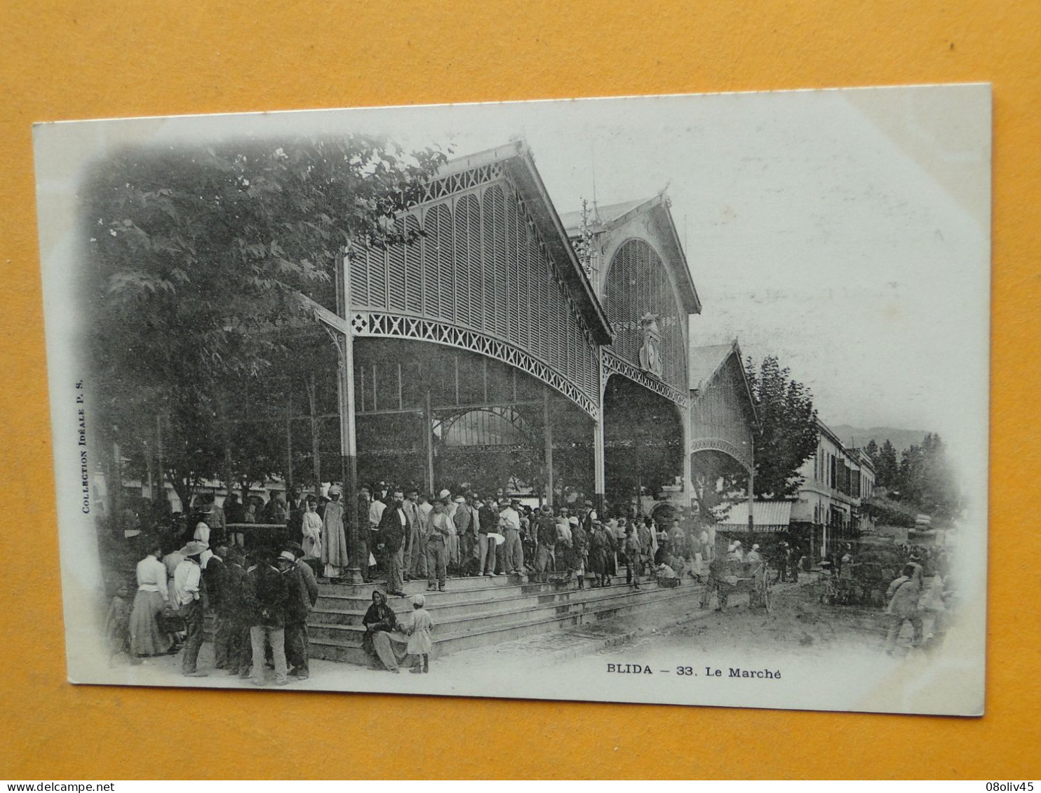 Cpa Algérie -- BLIDA -- Le Marché - FORTE ANIMATION Devant Les Halles Baltard - Marchés