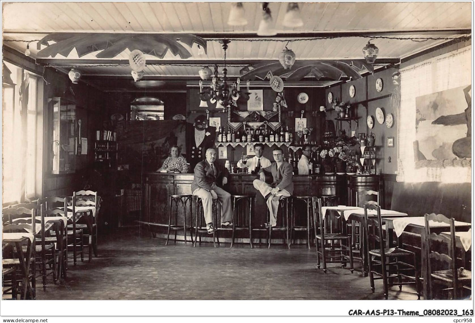 CAR-AASP13-0935 - CORDONNERIE - CARTE PHOTO - AU BAR - A IDENTIFIER.CAFE METIERS - Altri & Non Classificati