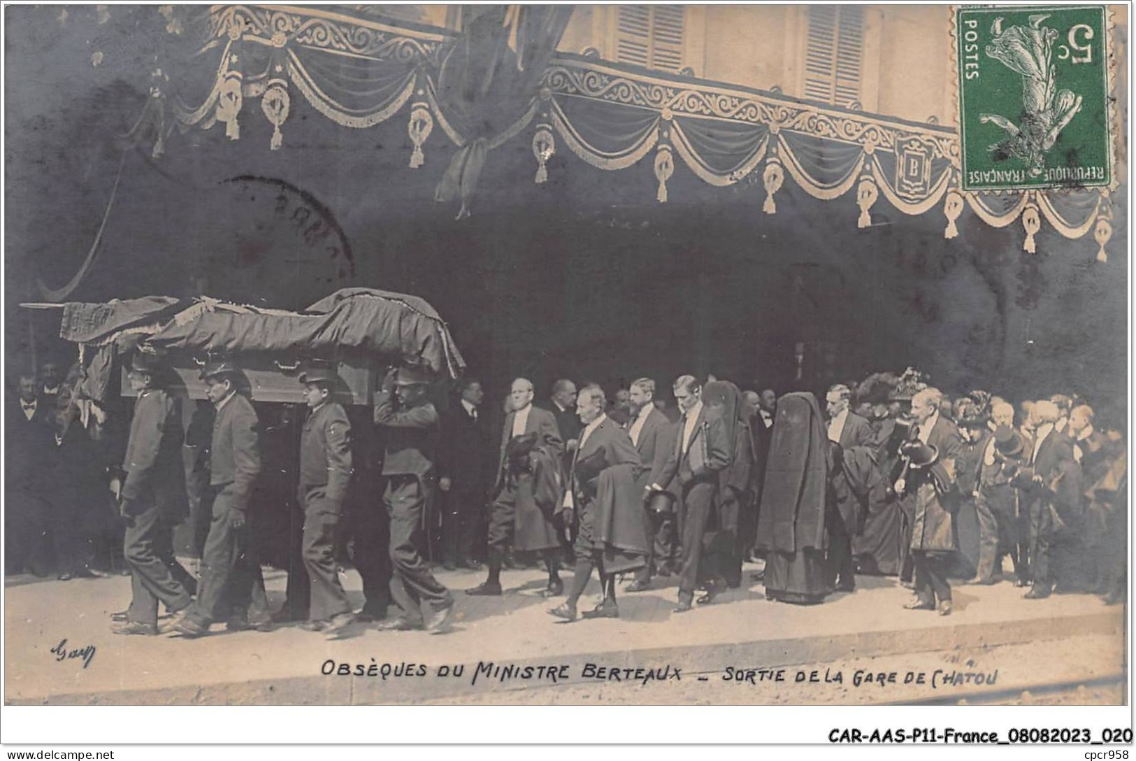 CAR-AASP11-0751 - FRANCE - CARTE PHOTO - CHATOU - OBSEQUES DU MINISTRE BERTEAUX - Chatou