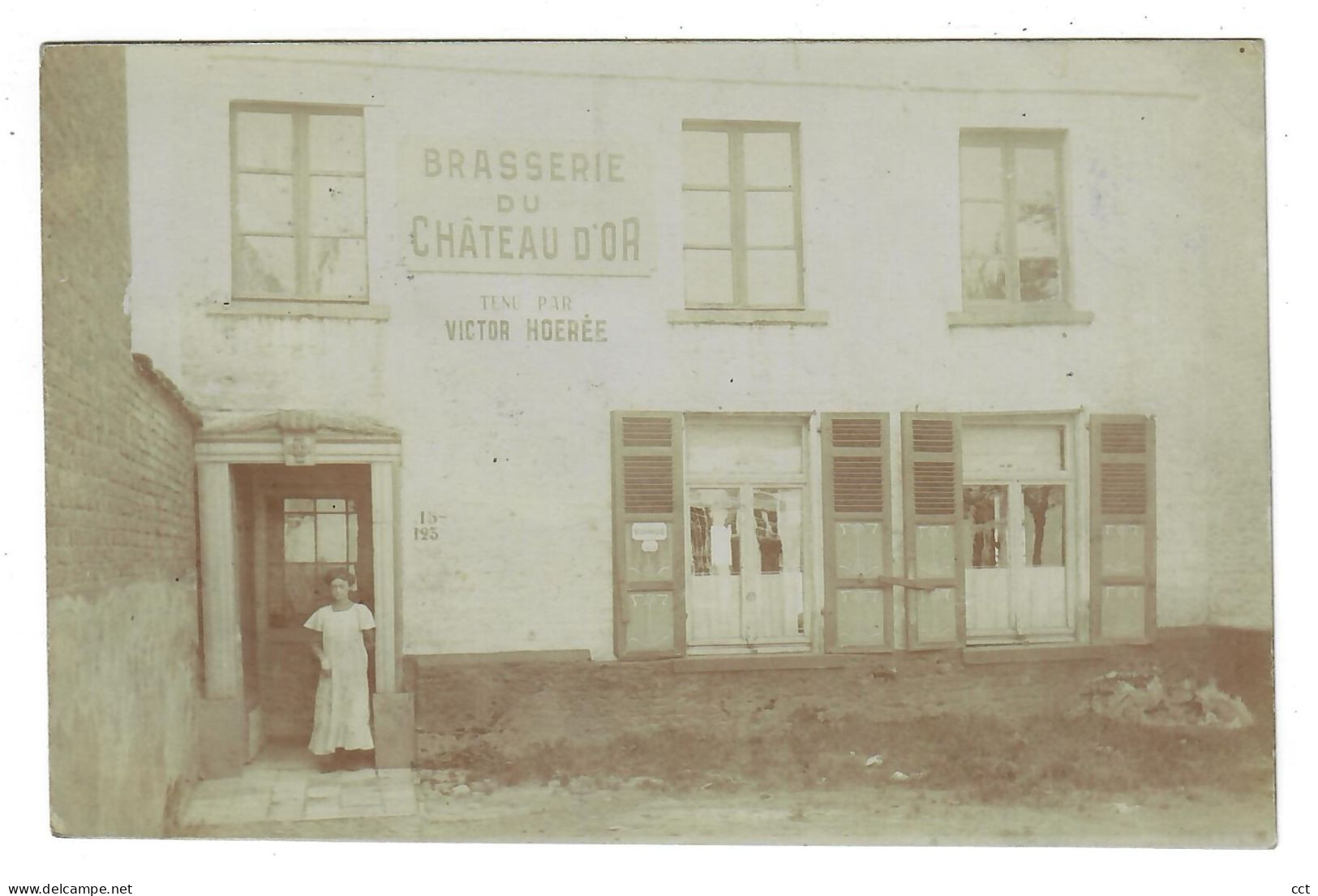 Watermael  Watermaal  ??  Bruxelles   CARTE PHOTO   Brasserie Du Château D'or Tenu Par Victor Hoerée - Watermaal-Bosvoorde - Watermael-Boitsfort