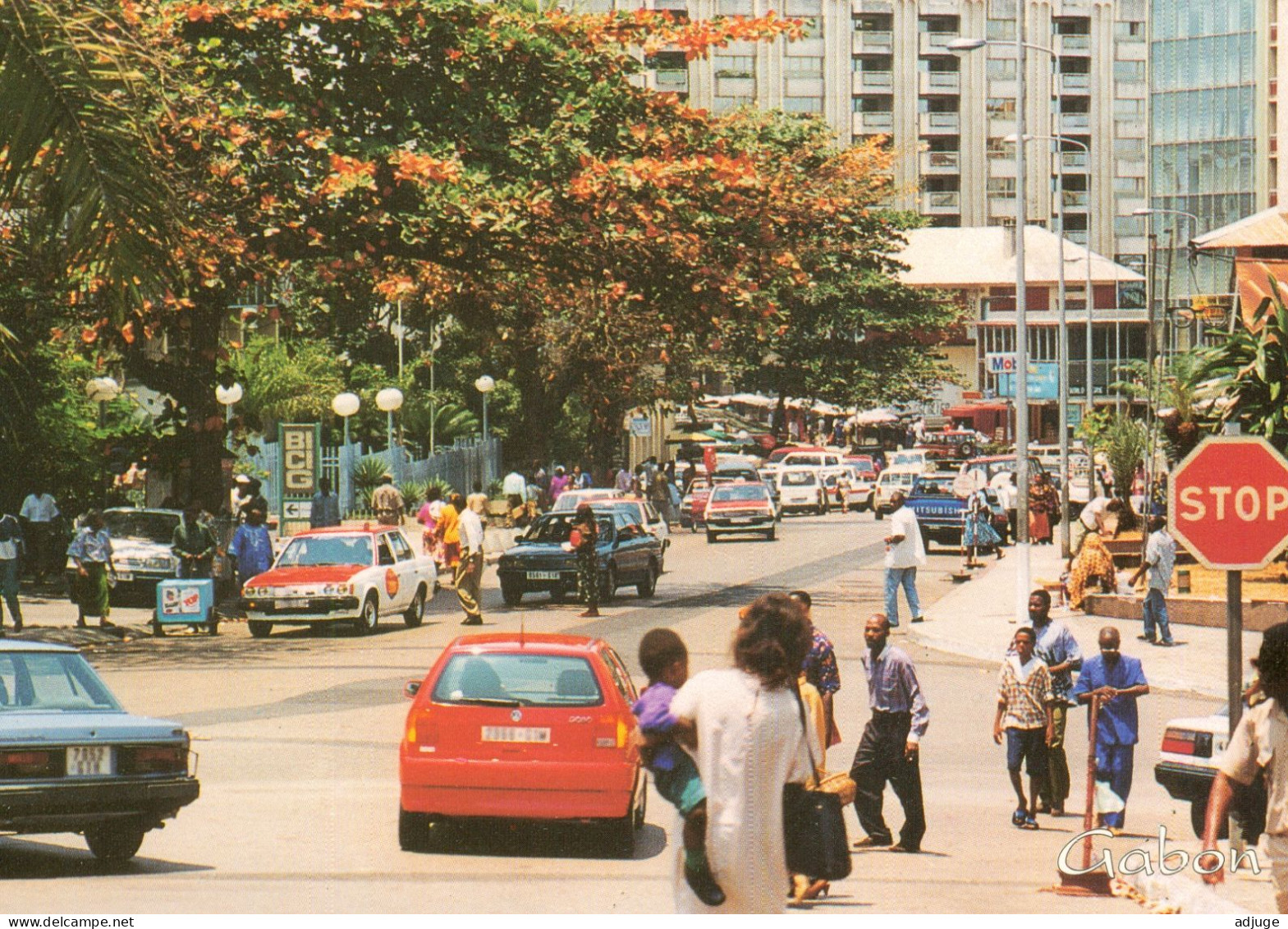 Gabon- LIBREVILLE - Rue Animée Du Centre-Ville* 2 Scans - Sonstige & Ohne Zuordnung