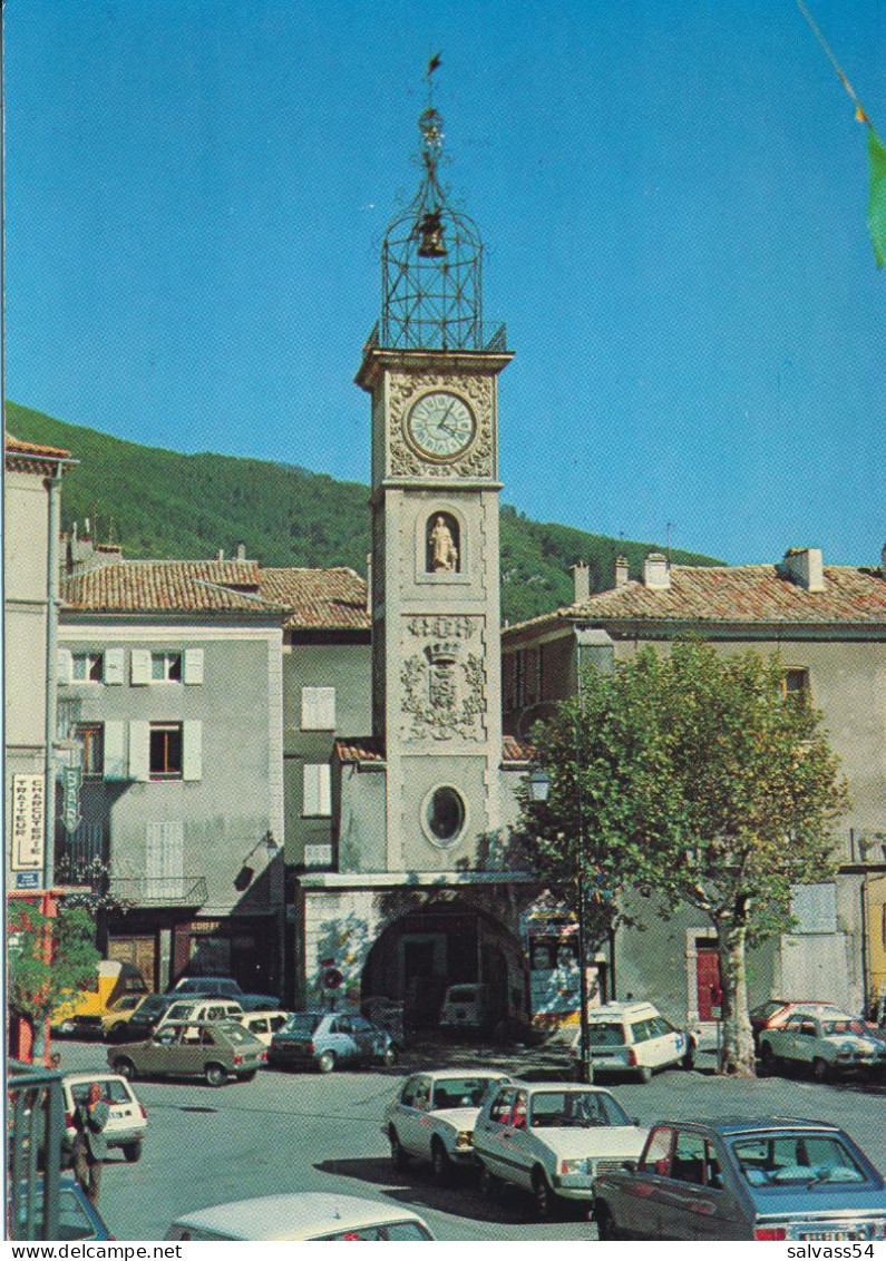 04) SISTERON : Tour De L'Horloge - Voitures Anciennes - Sisteron