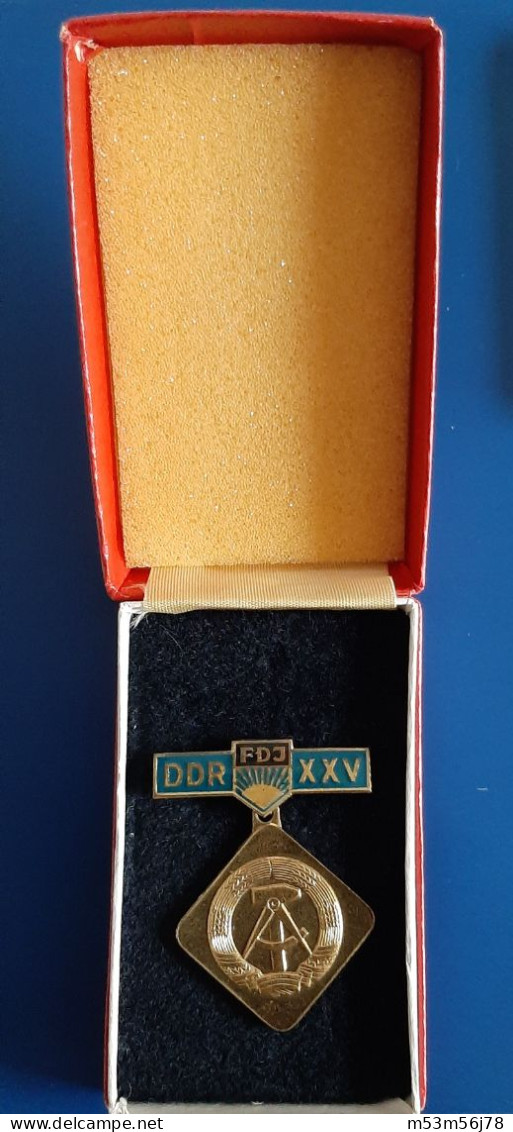 DDR Medaille 25.Jahre FDJ - Duitse Democratische Republiek