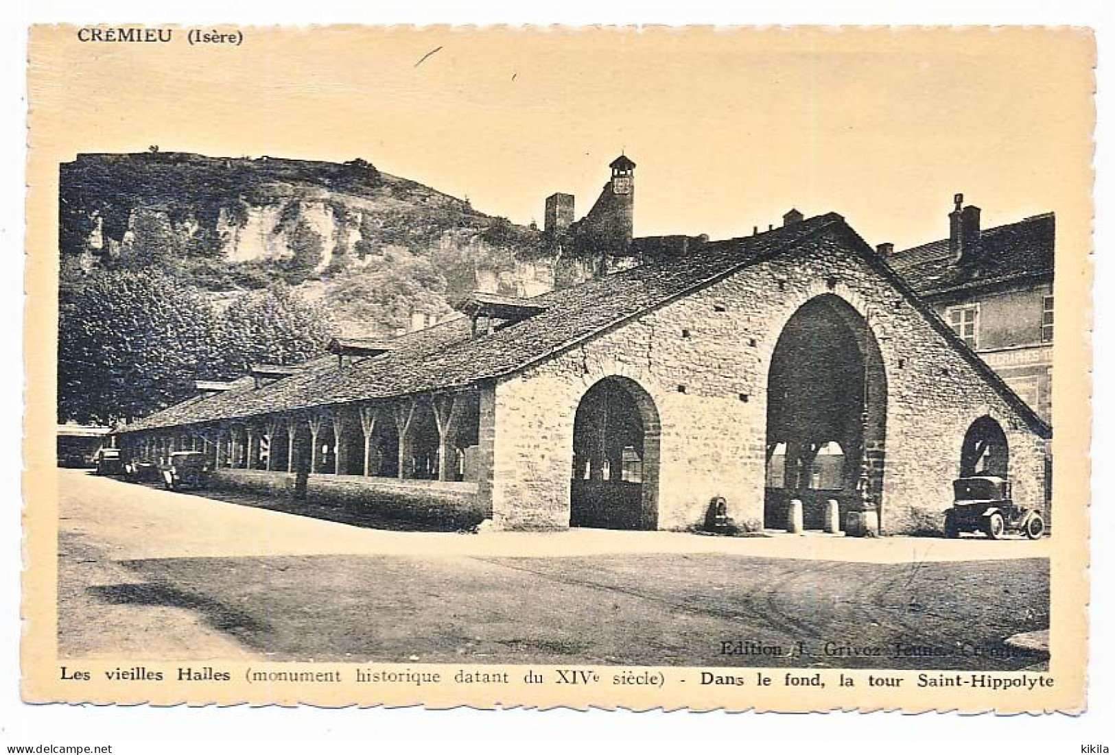 CPSM Dentelée 9 X 14 Isère  CREMIEU  Les Vieilles Halles (monument Historique  Du XIV° Siècle) La Tour Saint-Hippolyte * - Crémieu