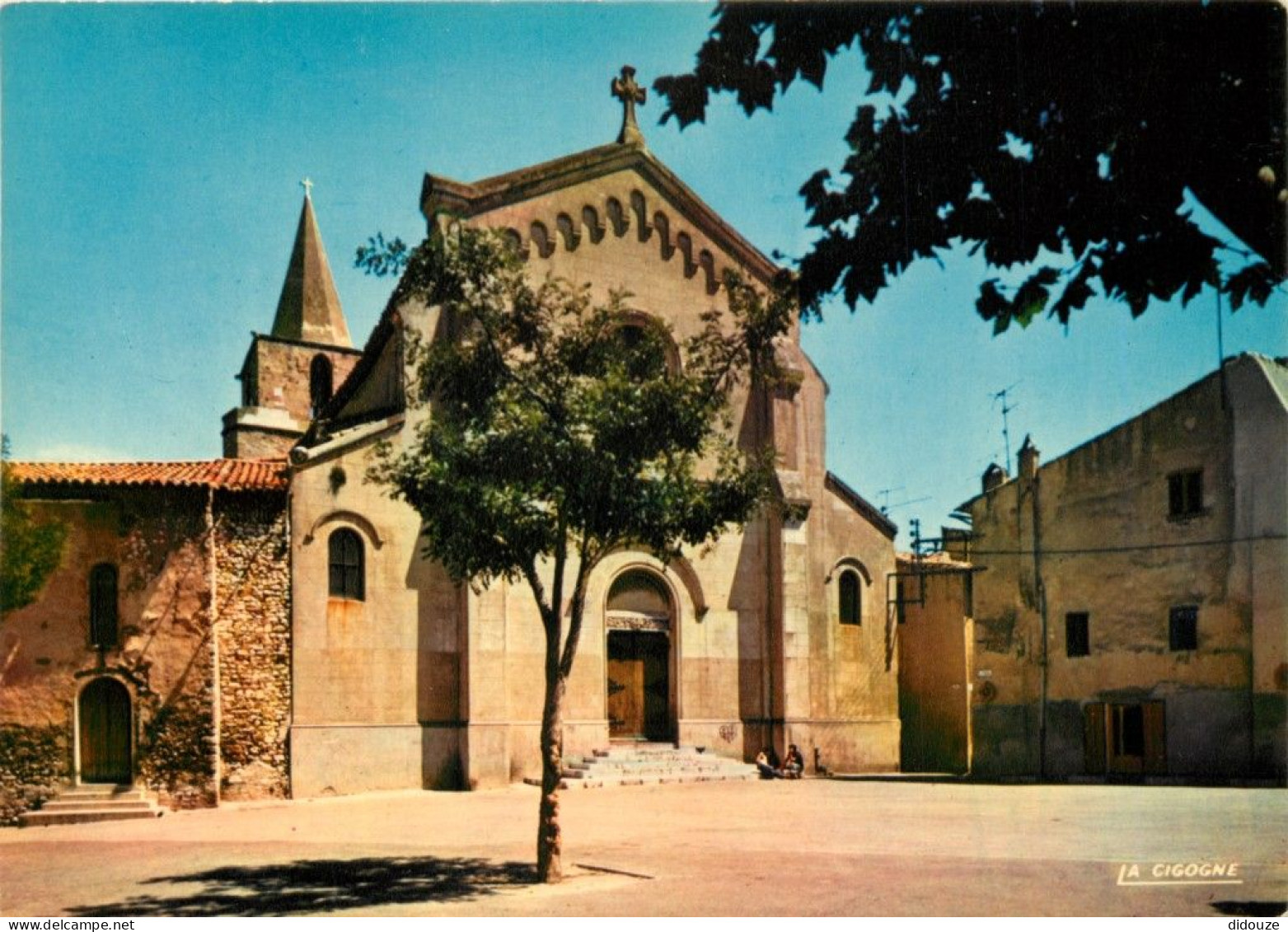 13 - Aubagne - L'Eglise - CPM - Voir Scans Recto-Verso - Aubagne