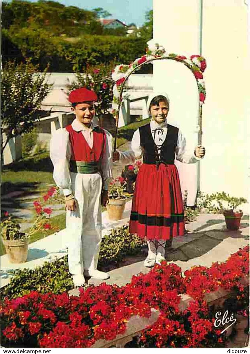 Folklore - Costumes - Pays Basque - Groupe Folklorique Chelitz Tarak De Biarritz - Enfants - Flamme Postale - Voir Scans - Costumi