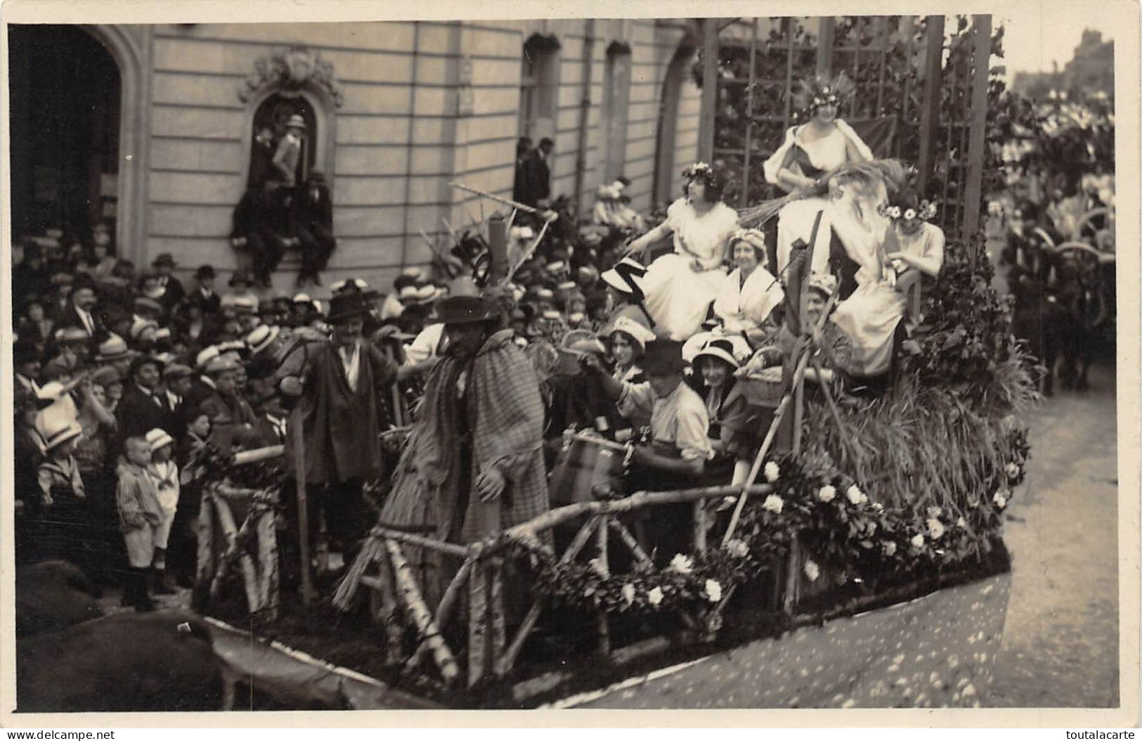 CARTE PHOTO 63 CLERMONT FERRAND FETE 1923 PAR PHOTOGRAPHE A.BREULY - Clermont Ferrand