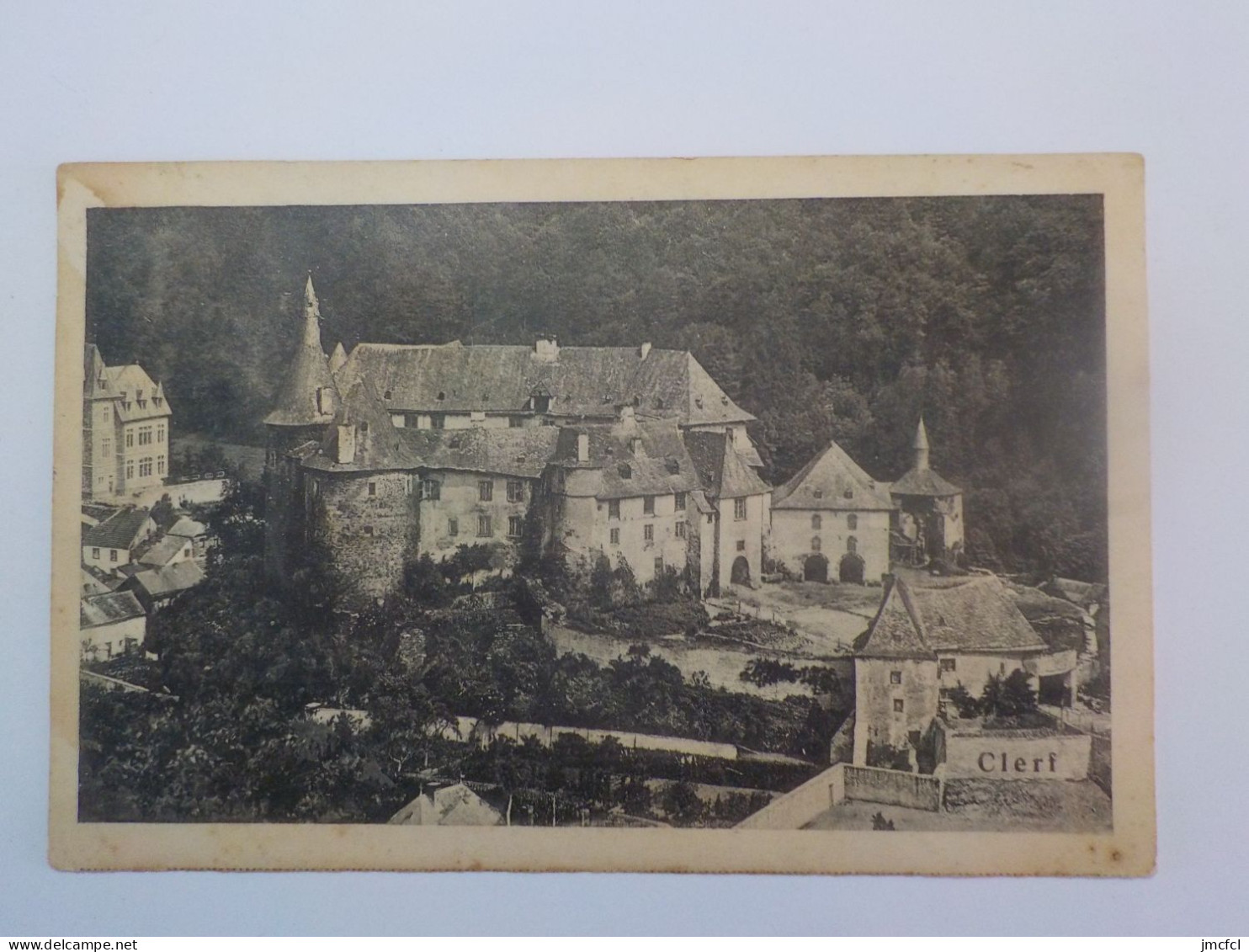 Carte Photo A Identifier Si Quelqu'un A Un Indice ...   Ecrit Champagne Mercier Au Dos .....envoyé De Clervaux - Clervaux