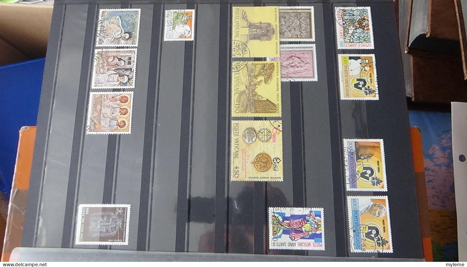 BF16 Ensemble de timbres et blocs du Vatican  A saisir !!!.