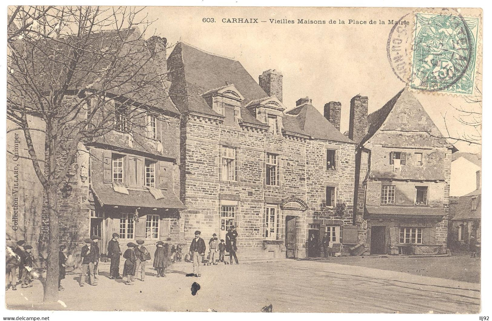 CPA 29 - CARHAIX-PLOUGUER (Finistère) - 603. Vieilles Maisons De La Place De La Mairie - Animée - Carhaix-Plouguer