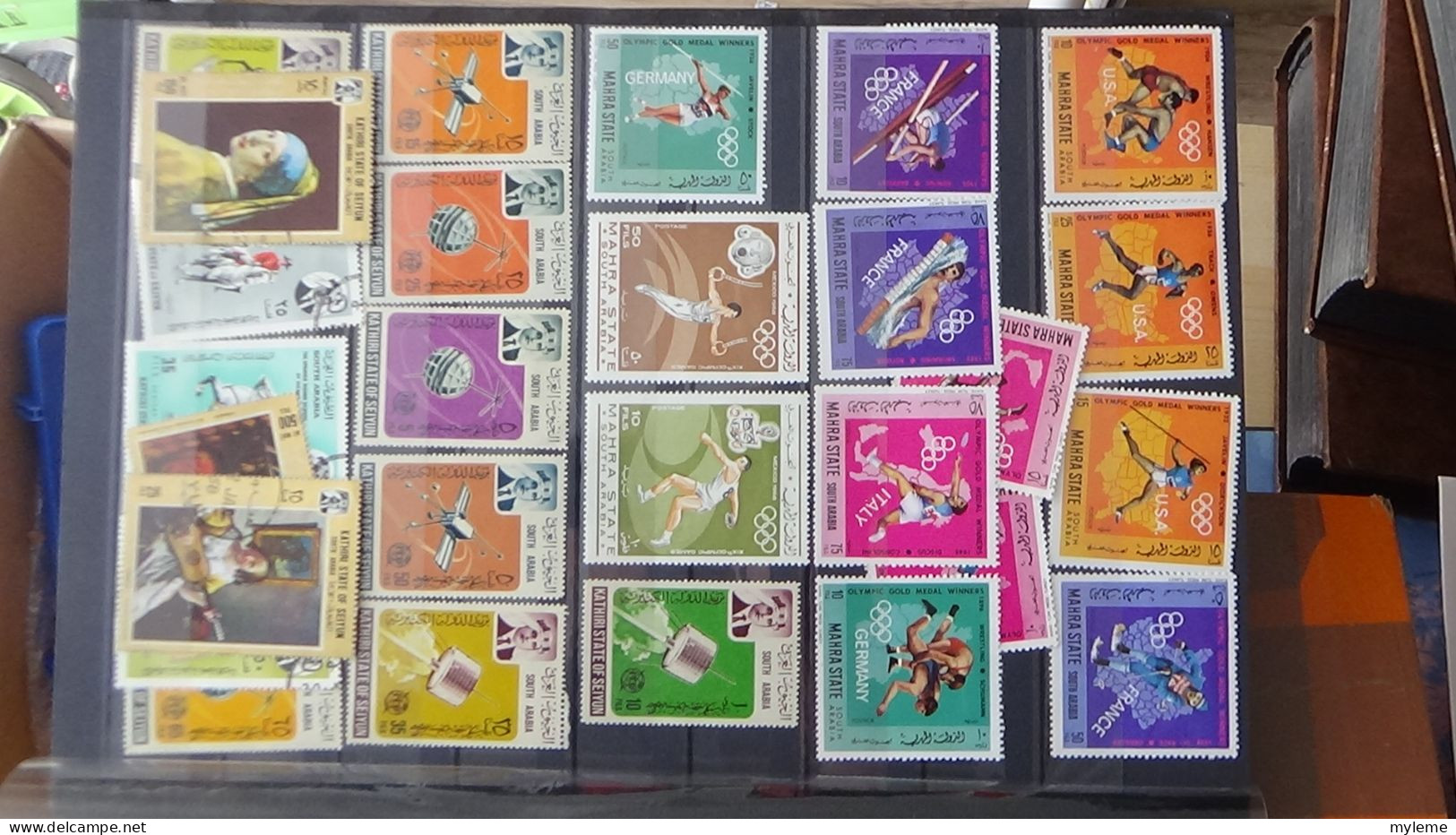 BF20 Ensemble de timbres et blocs oblitérés de divers pays + classiques de France ** avec petits défauts. Cote sympa !!!