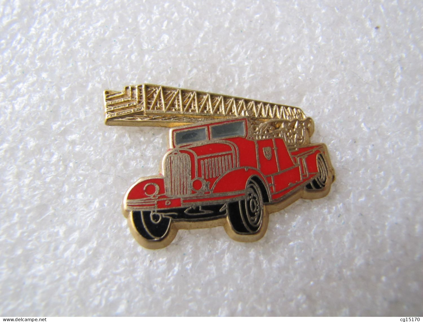 TOP  PIN'S      CAMION  POMPIERS   LAFFLY  1937  BALLARD - Firemen