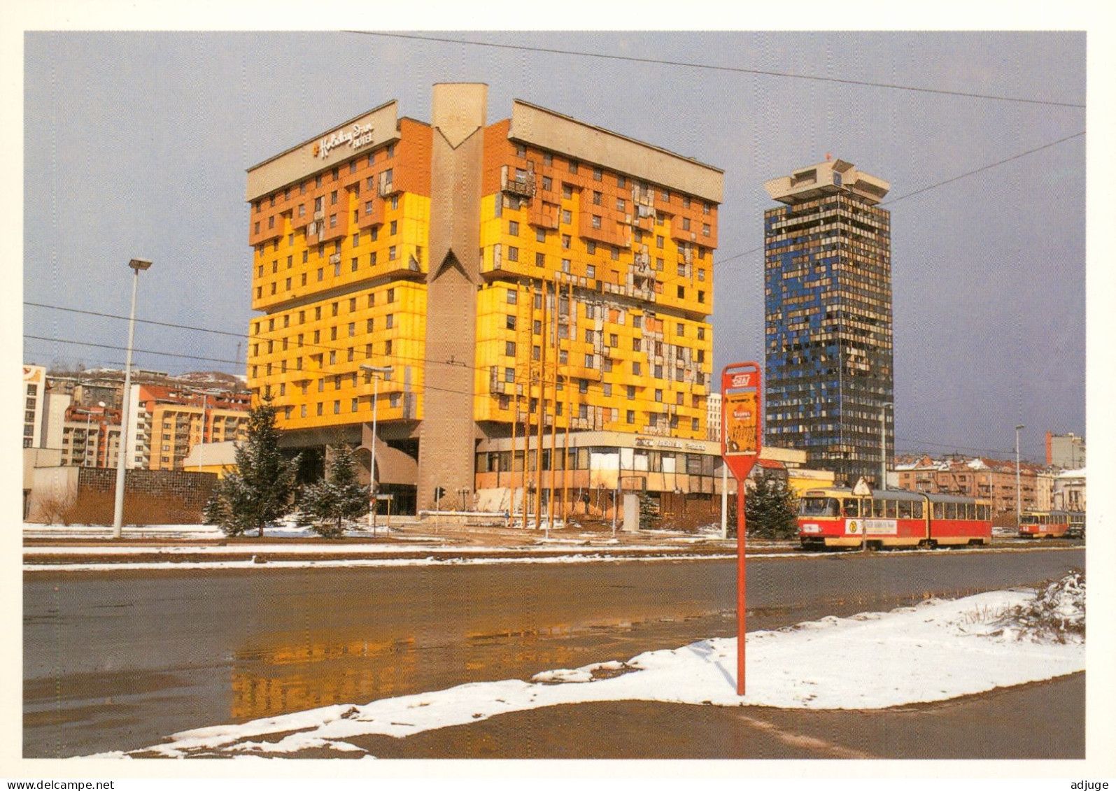 Guerre Bosnie-Herzegovine, SARAJEVO -  La Rénovation De L'Hôtel HOLIDAY INN ** Photo SFOR*520 - Bosnie-Herzegovine