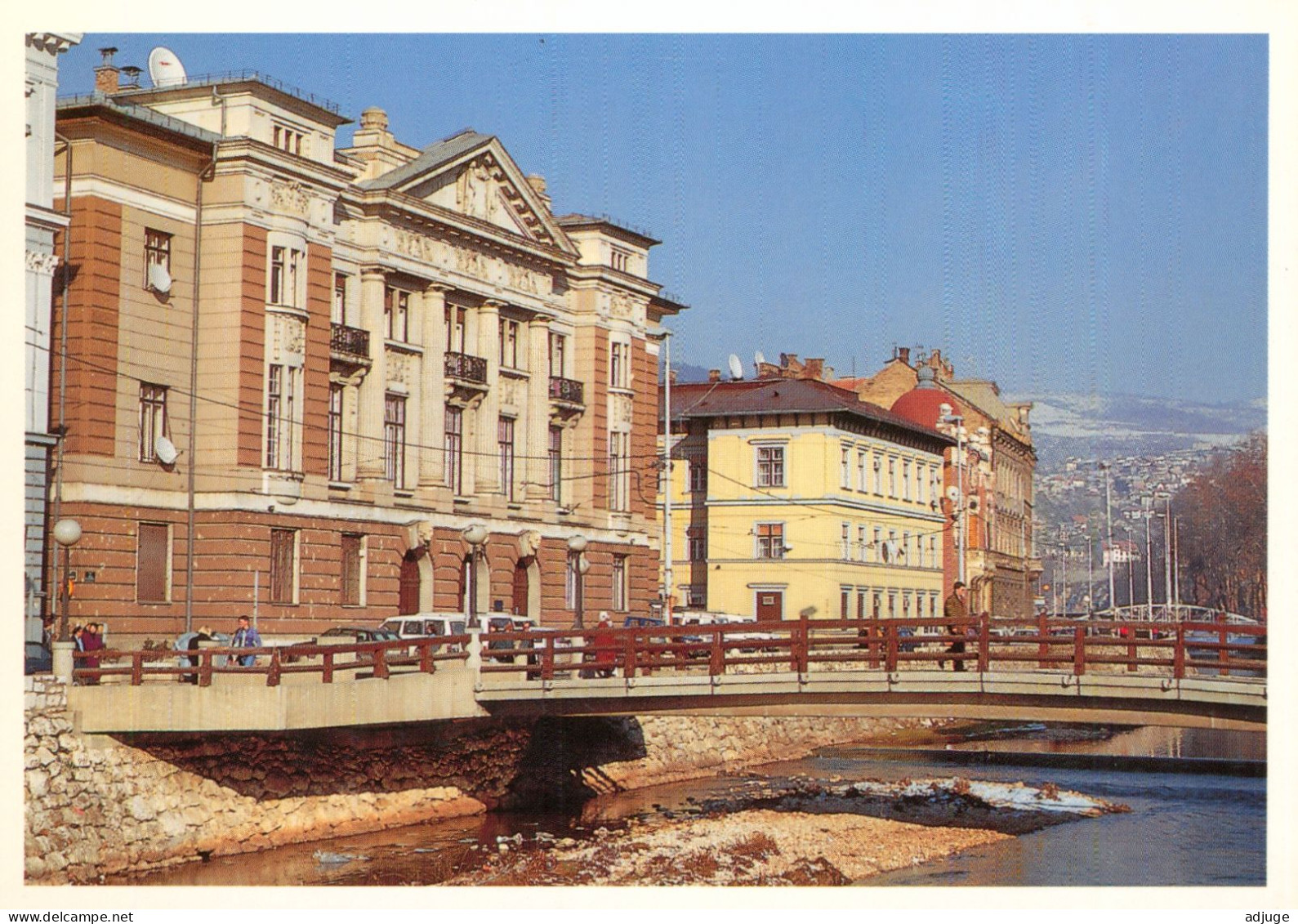 Guerre Bosnie-Herzegovine, SARAJEVO _ Le Q.G De L'OSCE Au Bord De La Rivière MILJACKA *Photo IFOR*739 - Bosnia Erzegovina