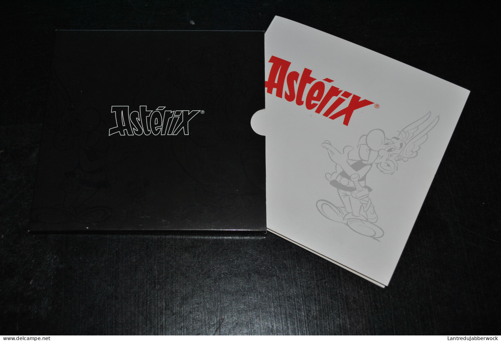 ASTERIX Médaille En Métal Sous Coffret émise Par La Monnaie Royale De Belgique 2005 TL 5000ex GOSCINNY-UDERZO Pièce - Other & Unclassified