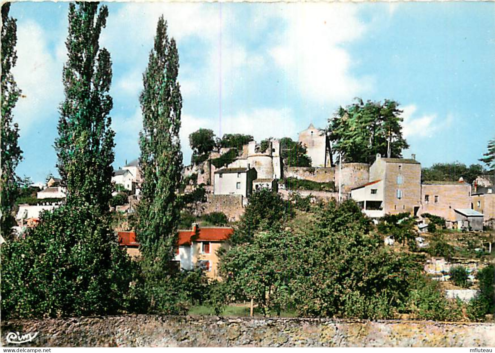 79* ARGENTON CHATEAU  CPSM (10x15cm)             MA66-0CPM (10x15cm) - Argenton Chateau