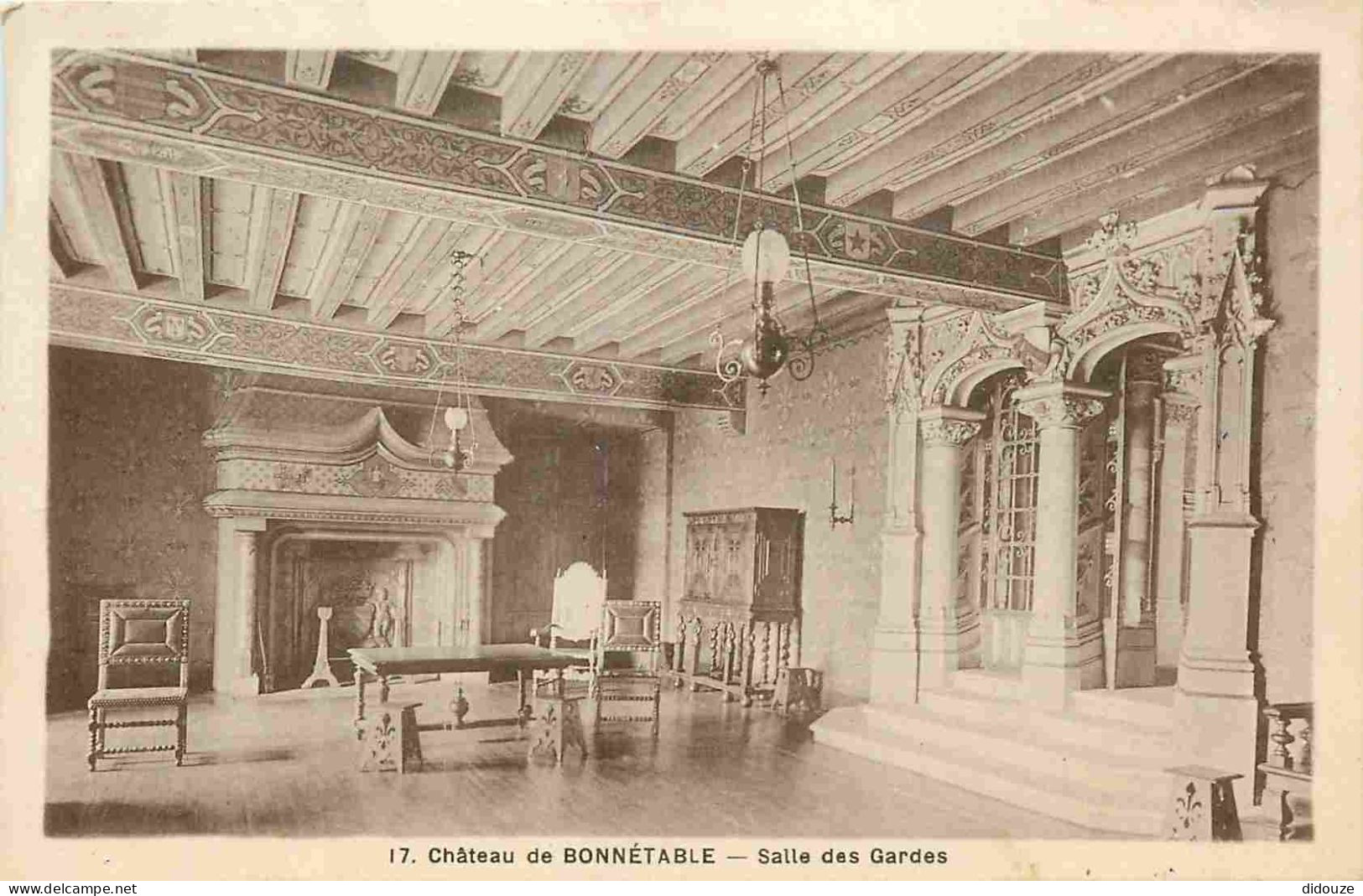 72 - Bonnétable - Intérieur Du Château - Salle Des Gardes - CPA - Oblitération Ronde De 1949 - Voir Scans Recto-Verso - Bonnetable