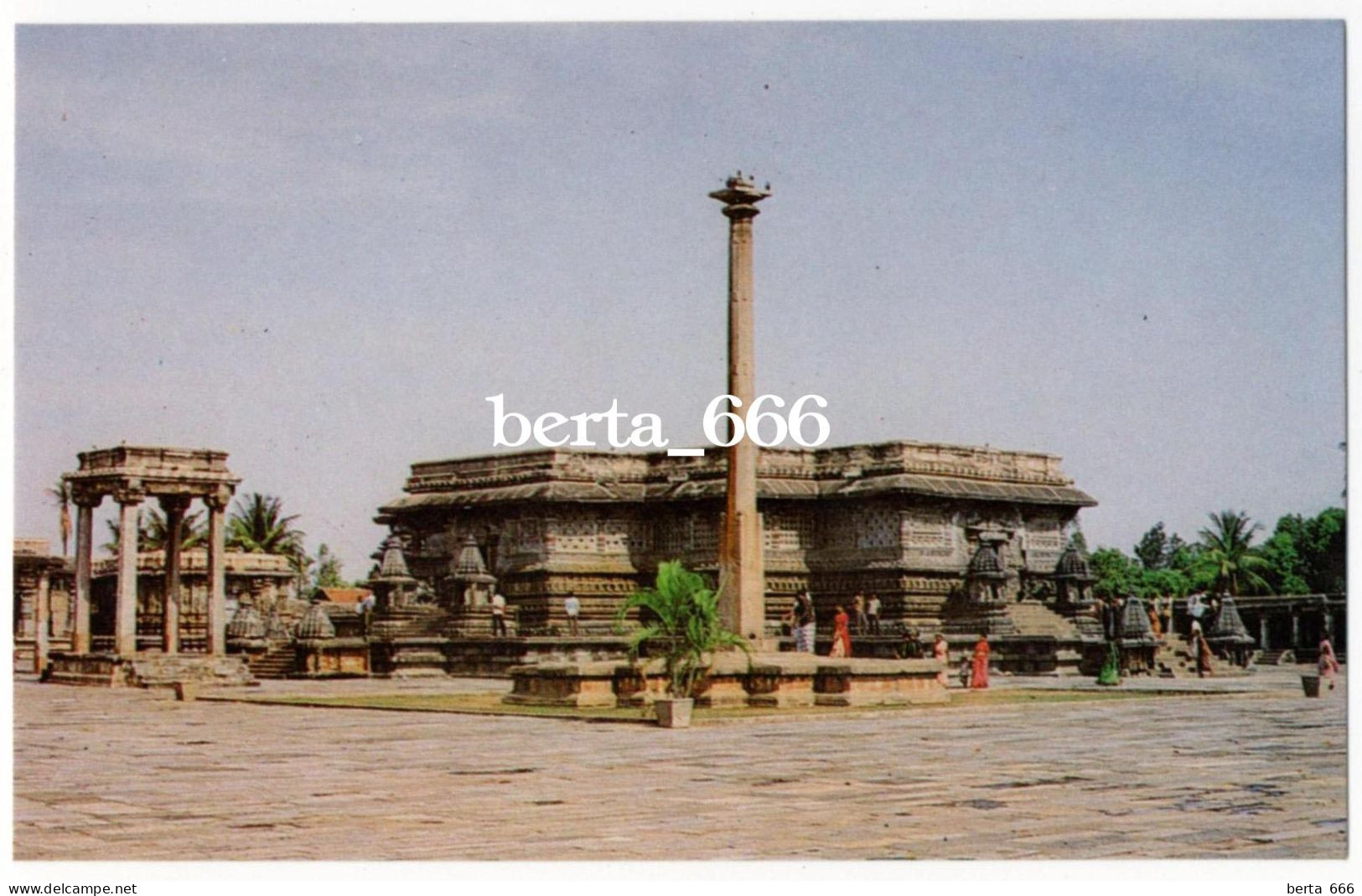 India Chennakeshava Hindu Temple Belur - Inde