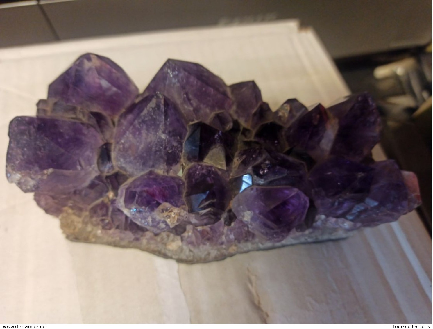 MINERAUX @ SUPERBE AMETHYSTE Du BRESIL @ 838 Grammes ! 16 Cm X 6,5 Cm X 6 Cm Très Beau Violet - Minerals