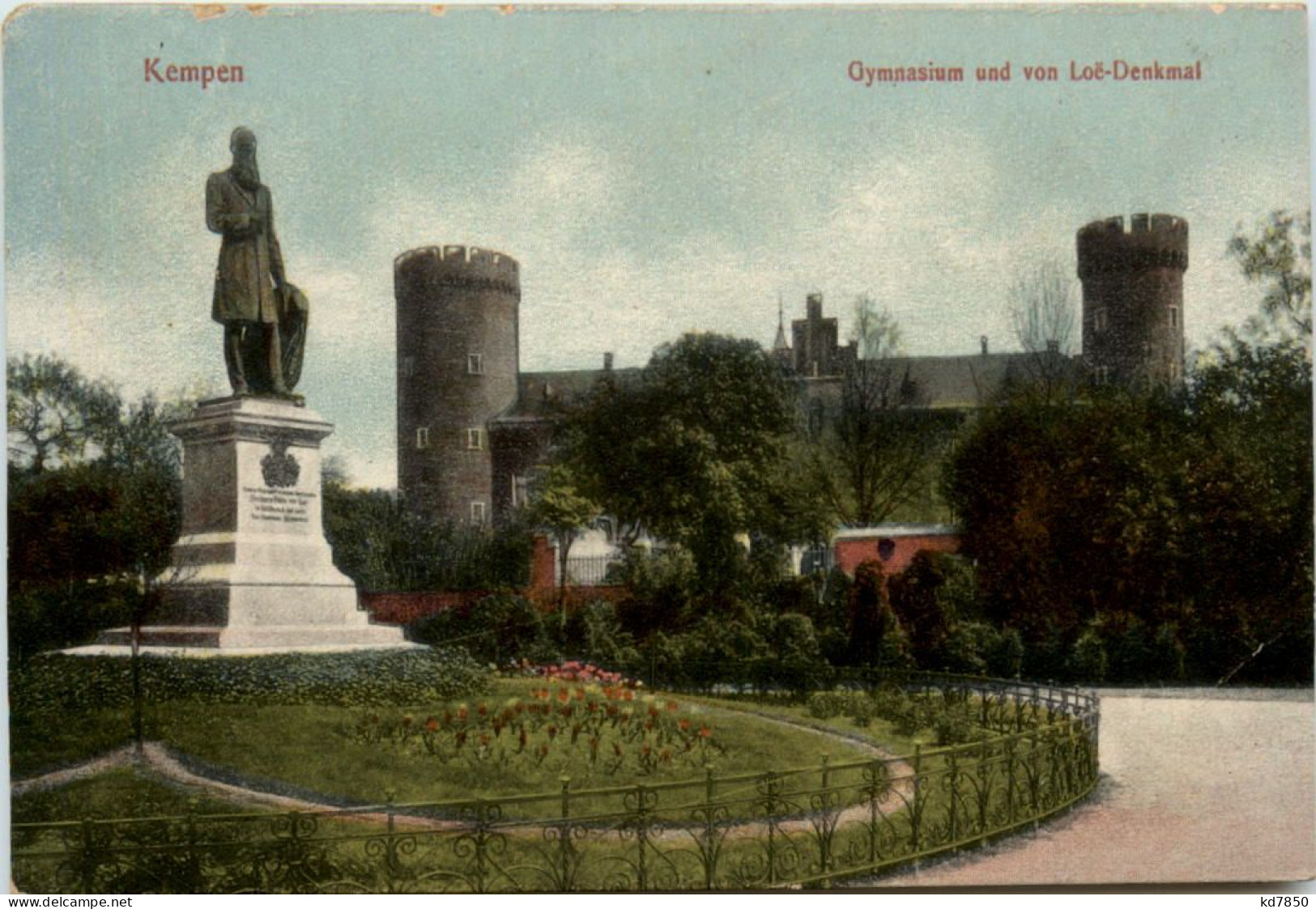 Kempen, Gymnasium Und Von Loe-Denkmal - Viersen