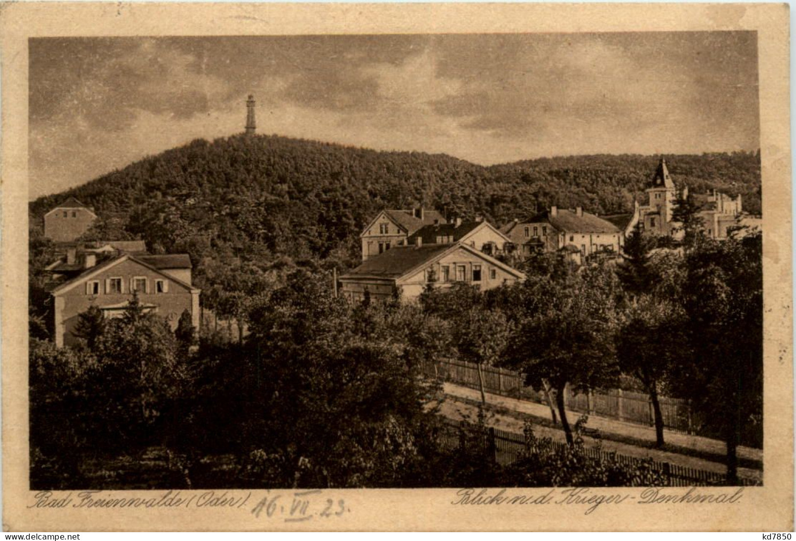 Bad Freienwalde, Blick Nach Dem Kriegerdenkmal - Bad Freienwalde