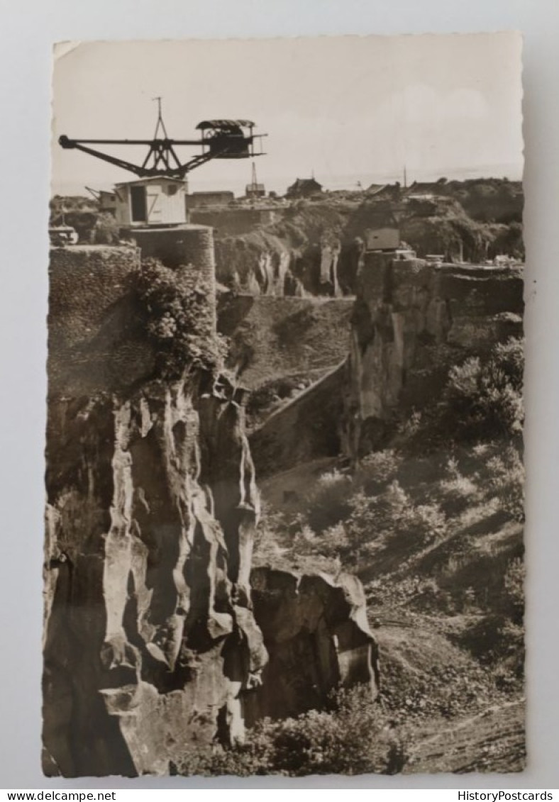 Mayen / Eifel, Basaltlava-Grube, Förderkran, 1960 - Mayen