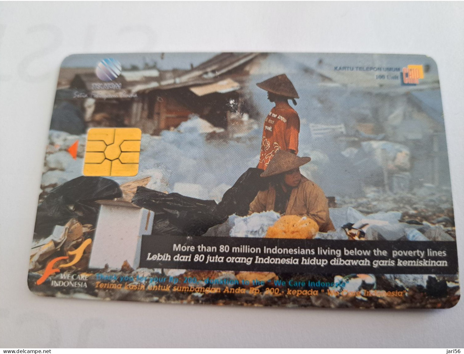 INDONESIA CHIPCARD 100 UNITS / INDONESIANS ON TRASH BUILD/      Fine Used Card   **16543 ** - Indonesien