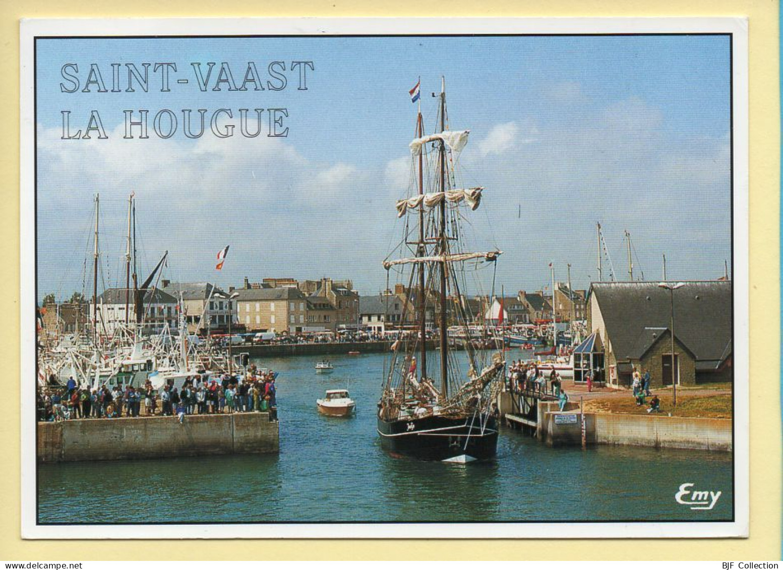 50. SAINT-VAAST-LA-HOUGUE – Goëlette Sortant Du Port(animée) (voir Scan Recto/verso) - Saint Vaast La Hougue