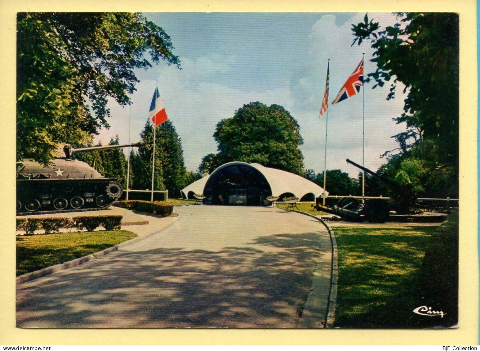 50. SAINTE-MERE-EGLISE – Musée Des Troupes Aéroportées / The Airborne Museum - Sainte Mère Eglise